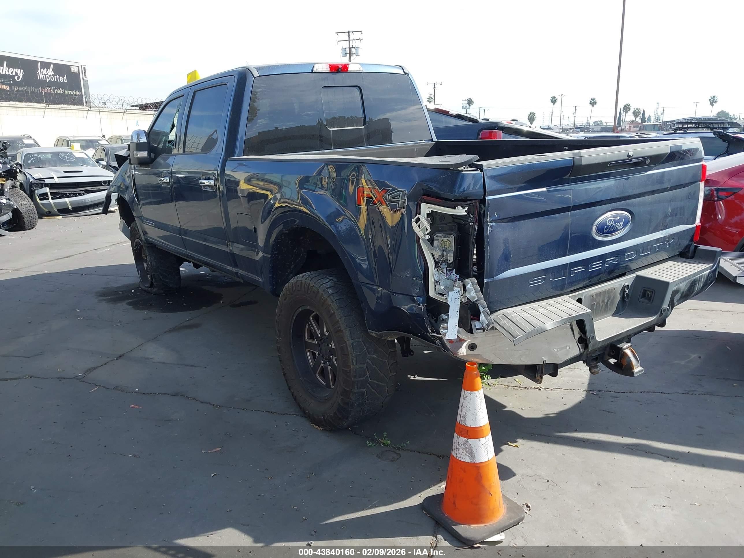 FORD F-250 image 3