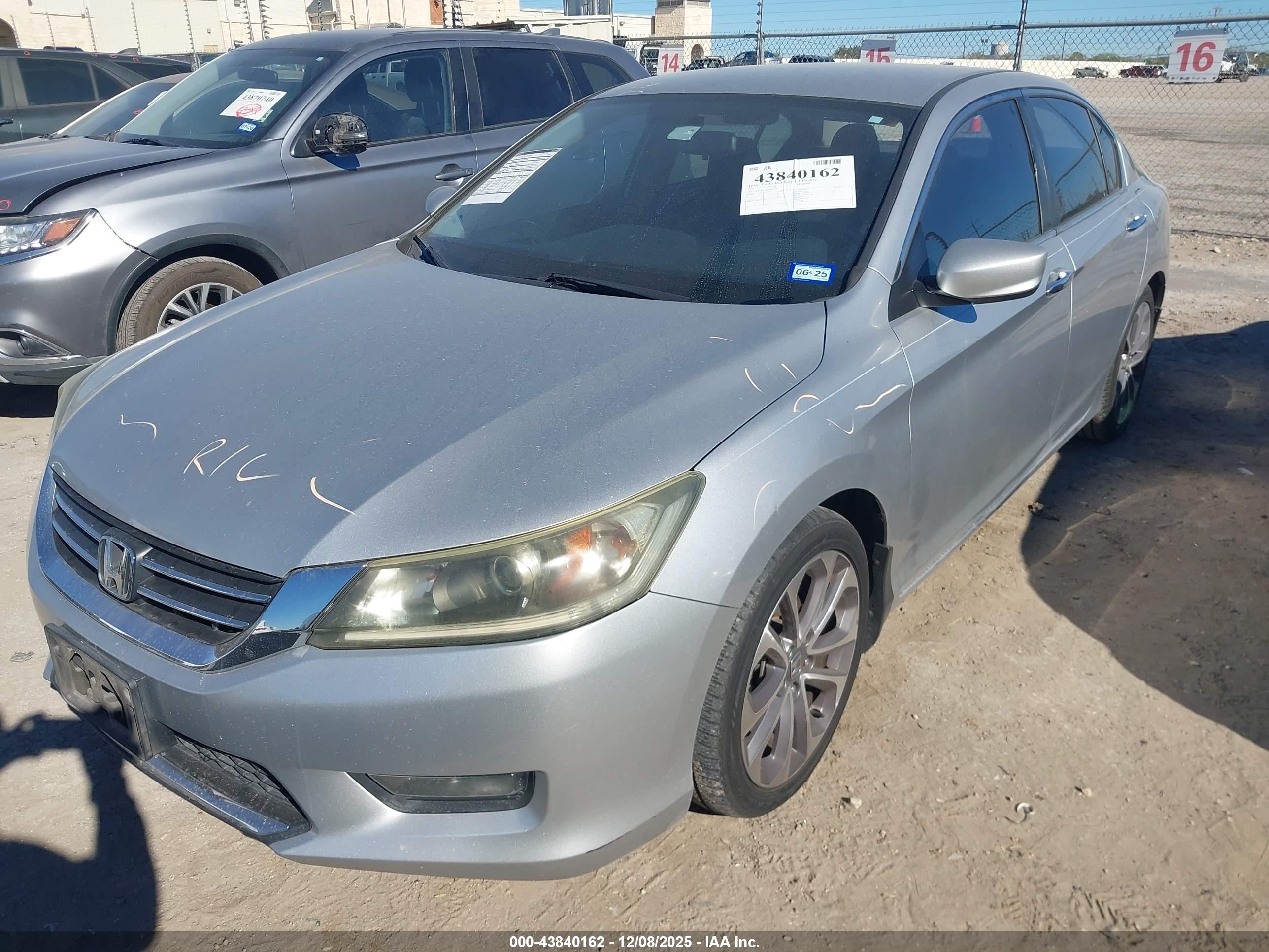 HONDA ACCORD image 2