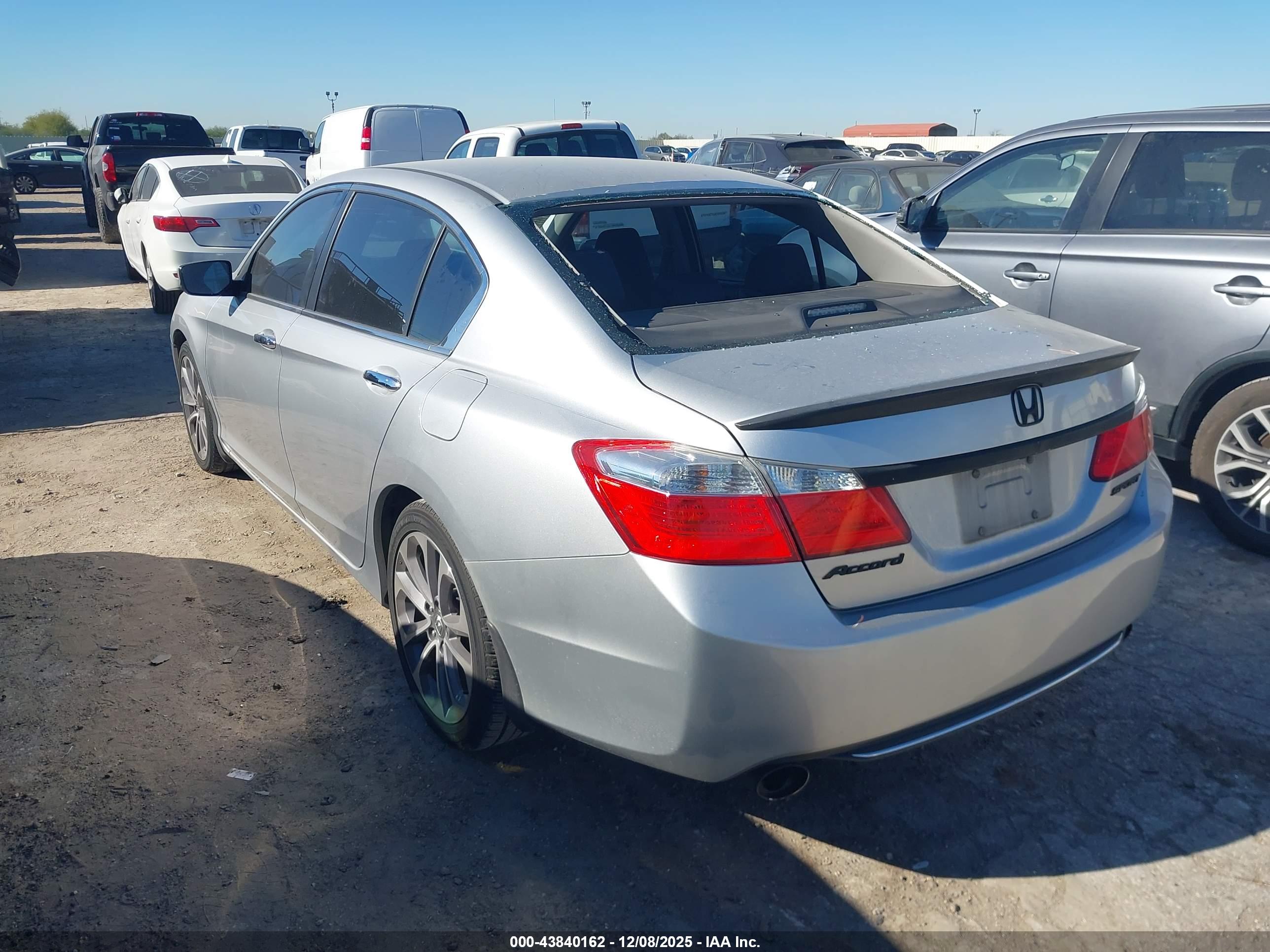 HONDA ACCORD image 3