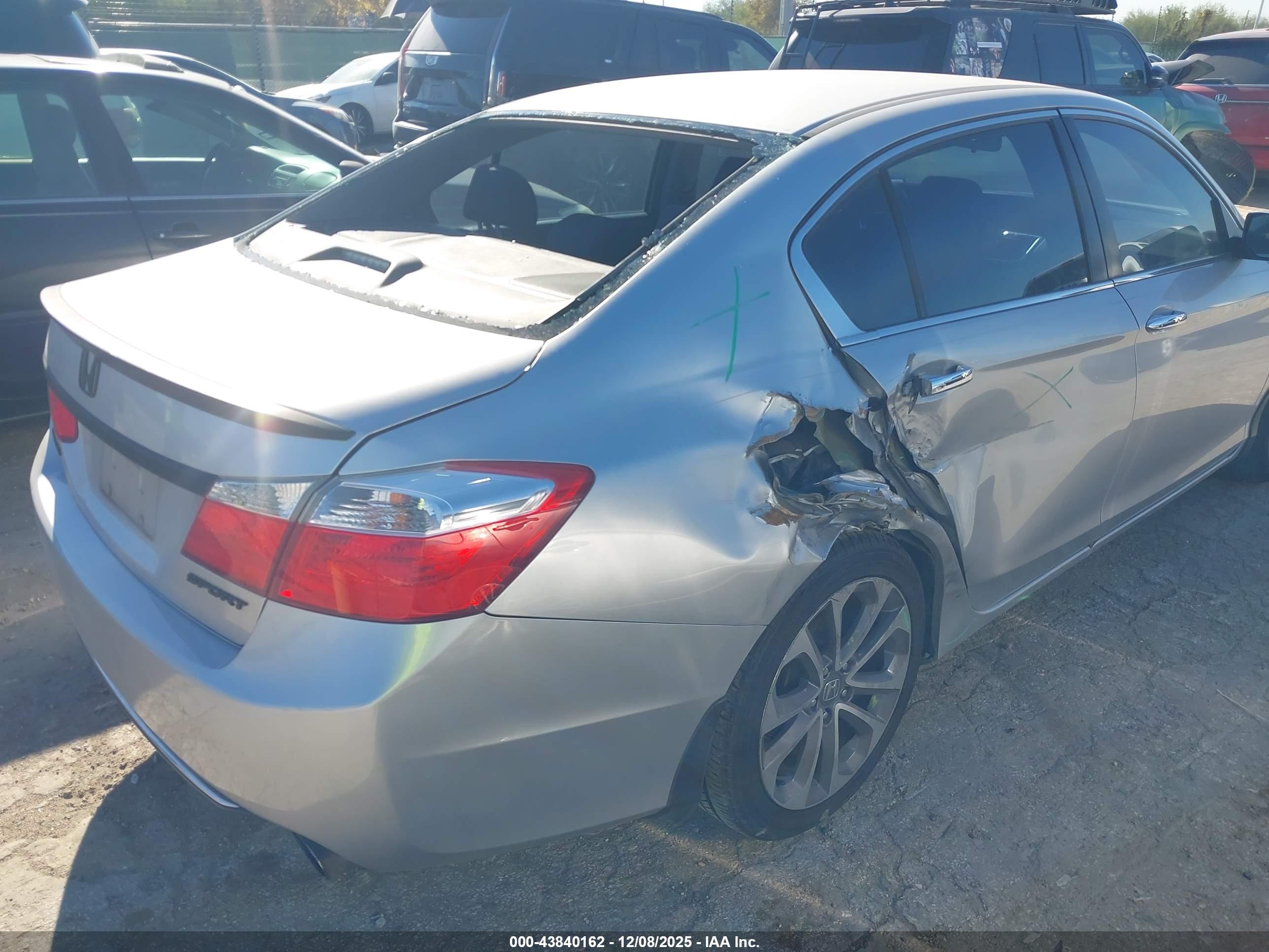 HONDA ACCORD image 6