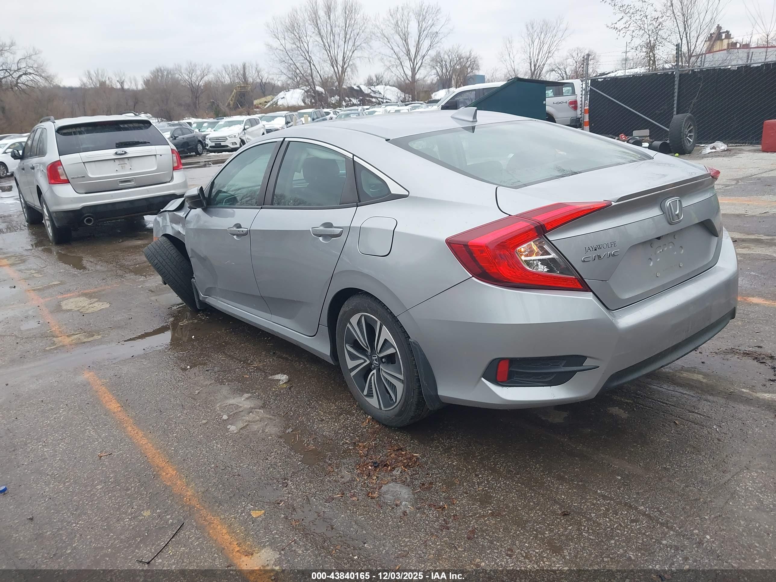 HONDA CIVIC image 3