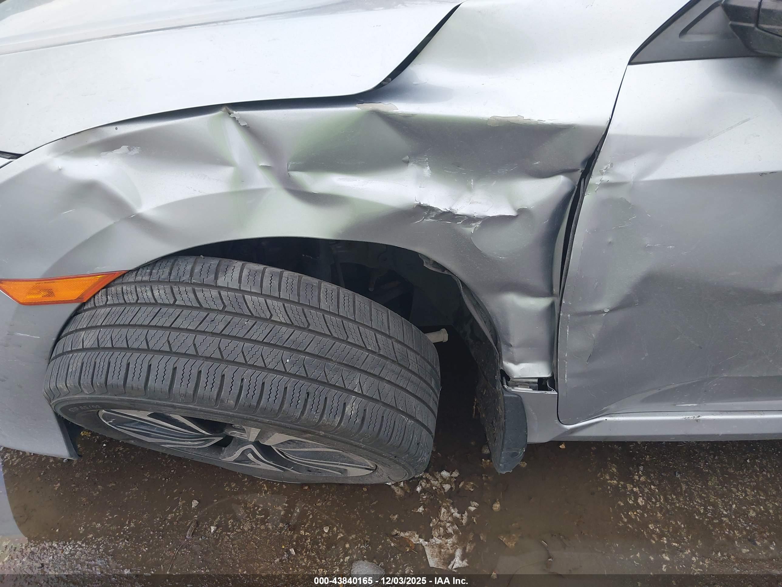 HONDA CIVIC image 6