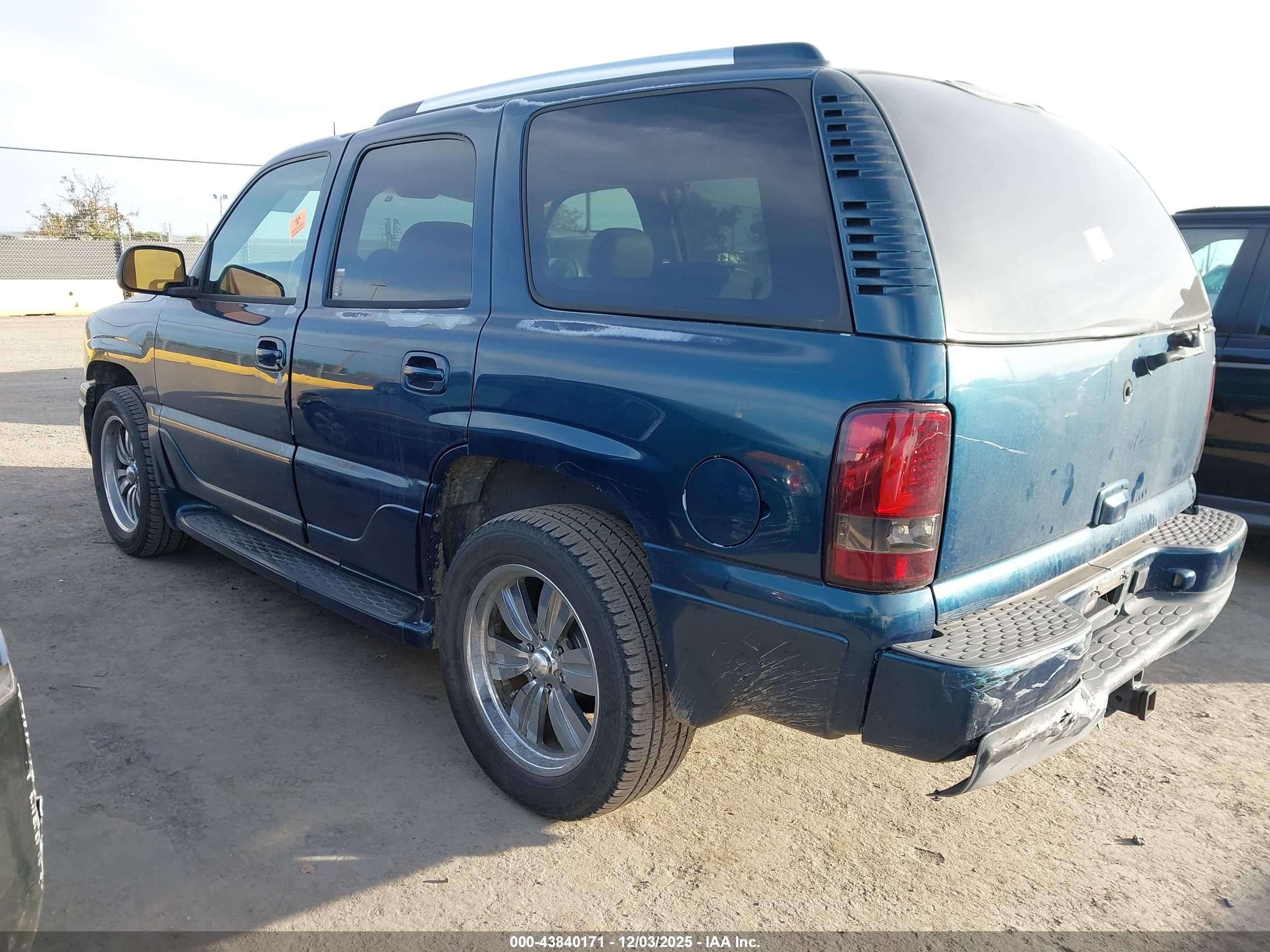 GMC YUKON image 3