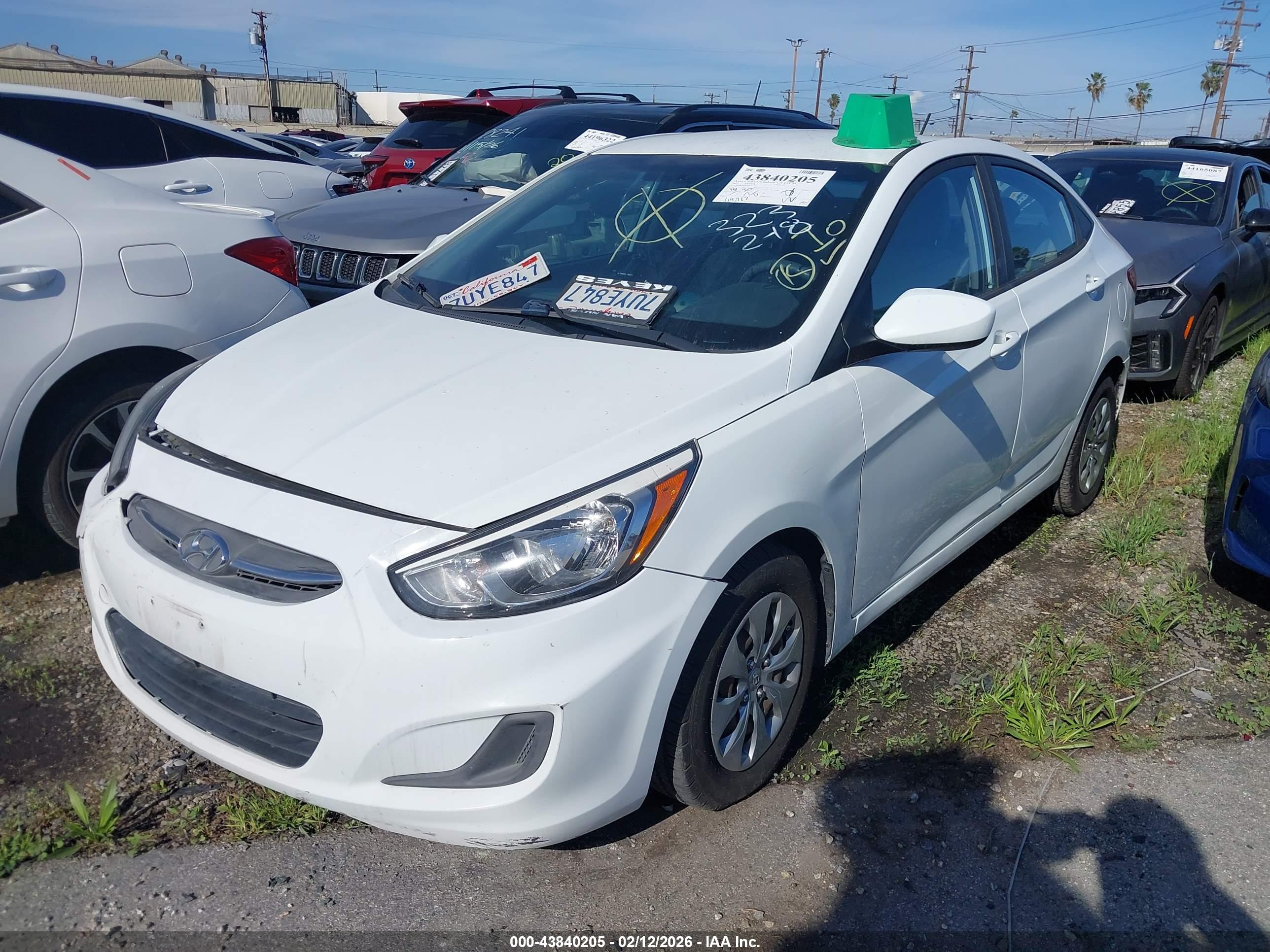 HYUNDAI ACCENT image 2