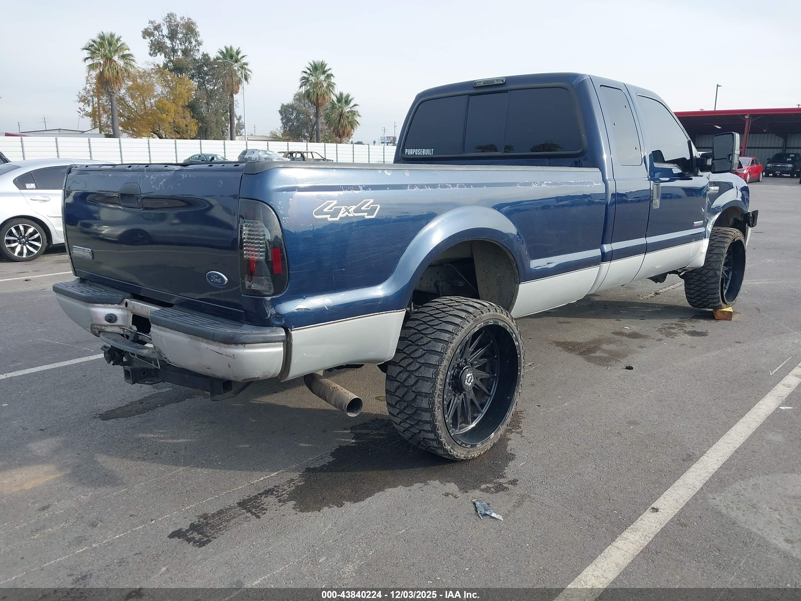 FORD F-350 image 4