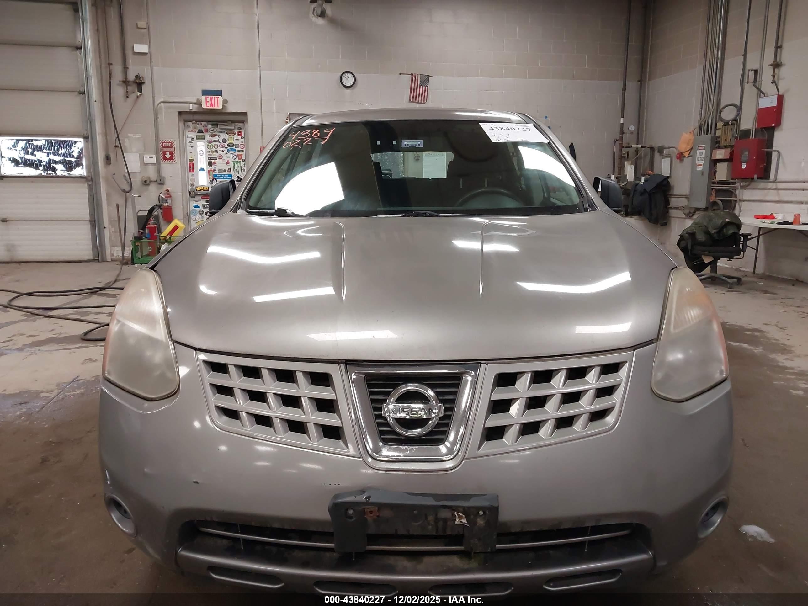 NISSAN ROGUE image 6