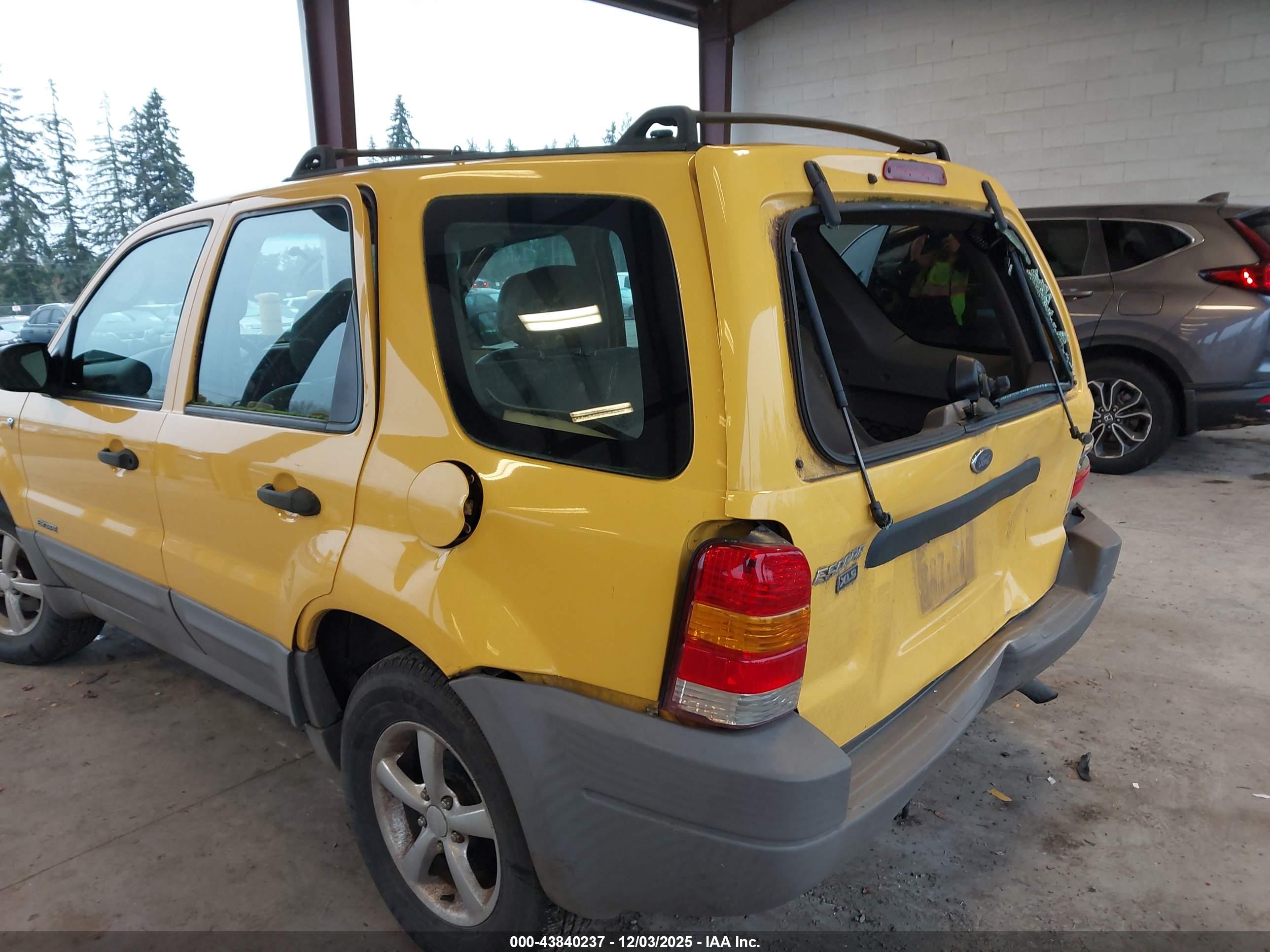 FORD ESCAPE image 6