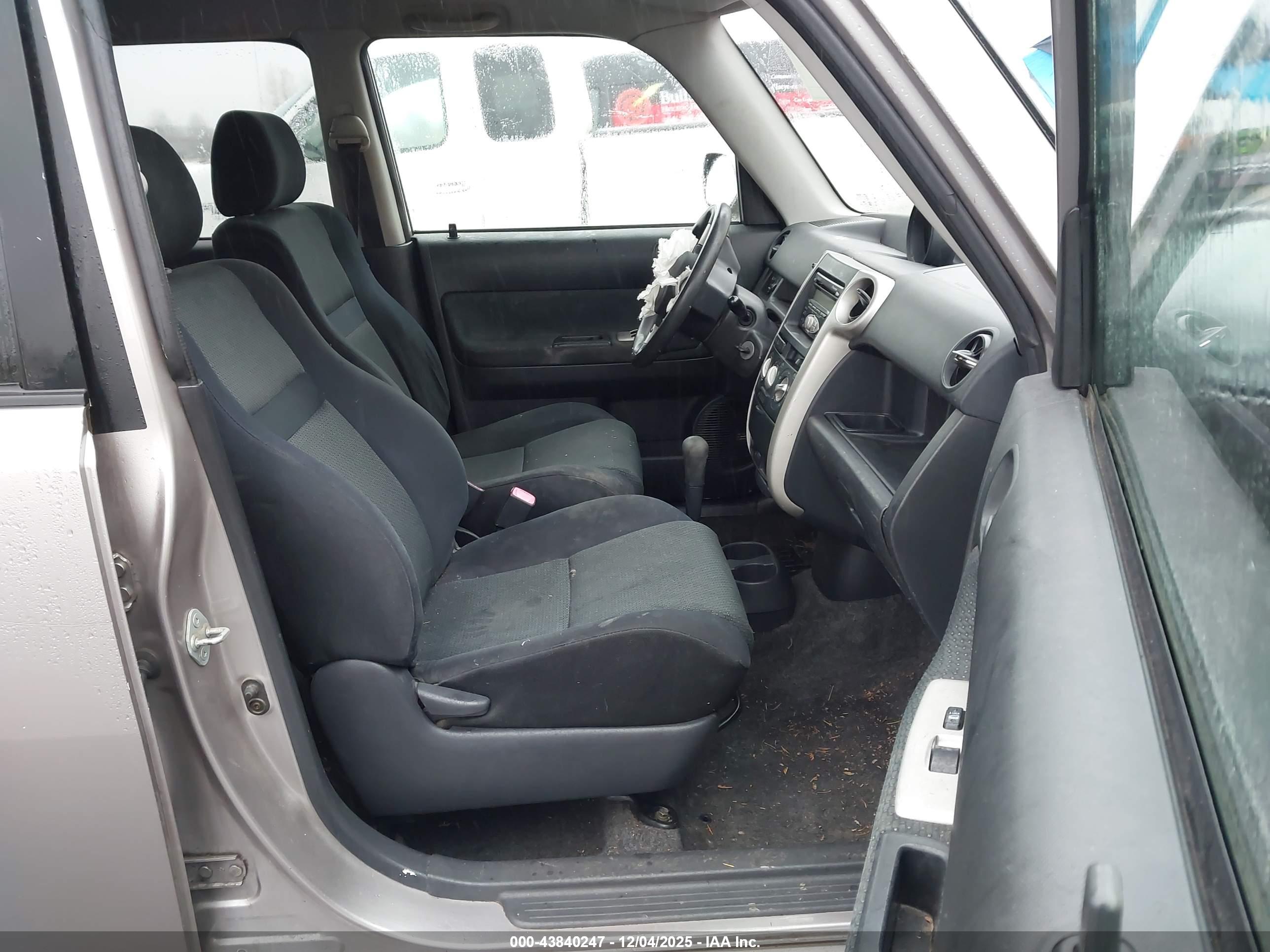 SCION XB image 5