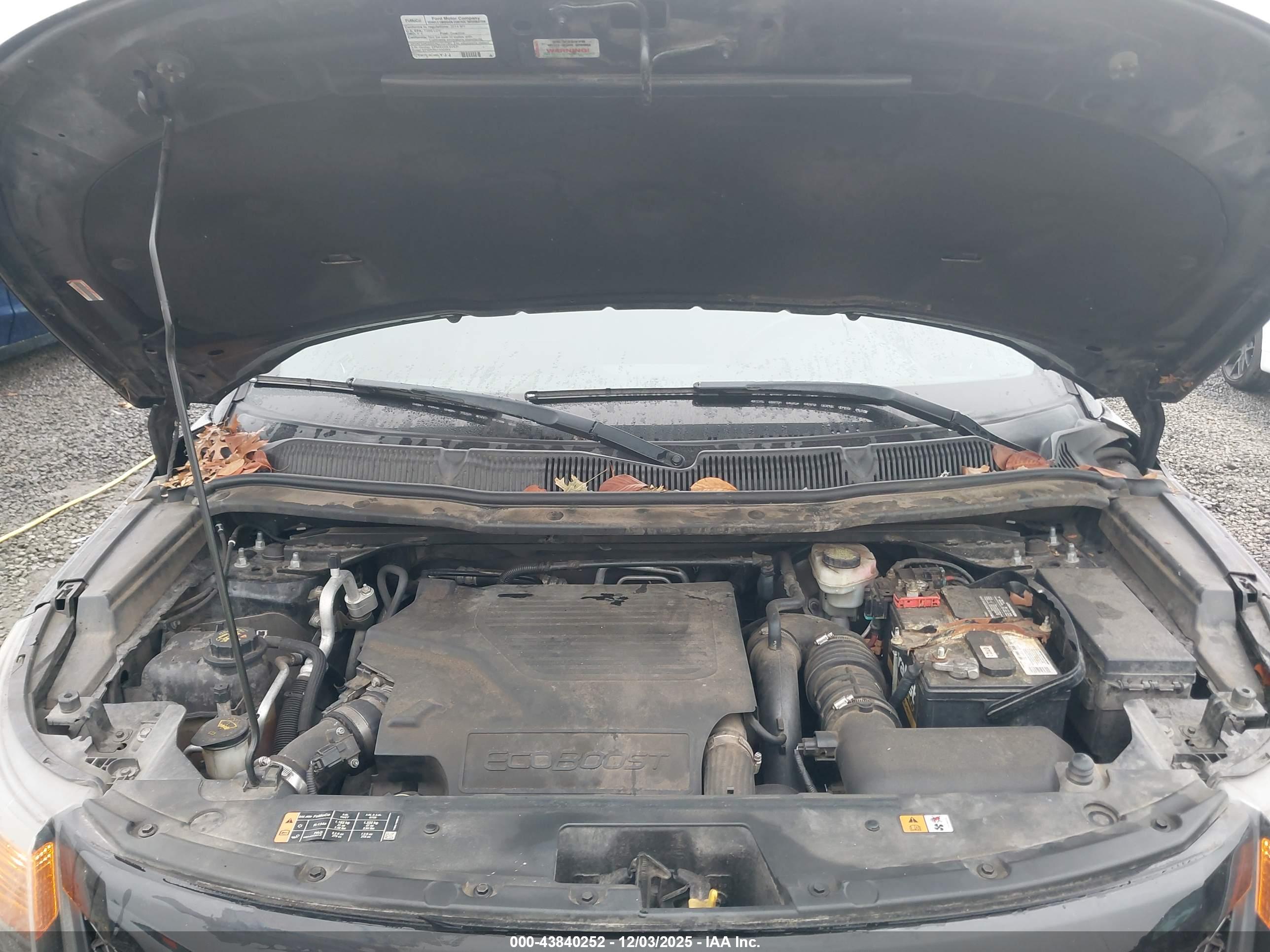 FORD EXPLORER image 10