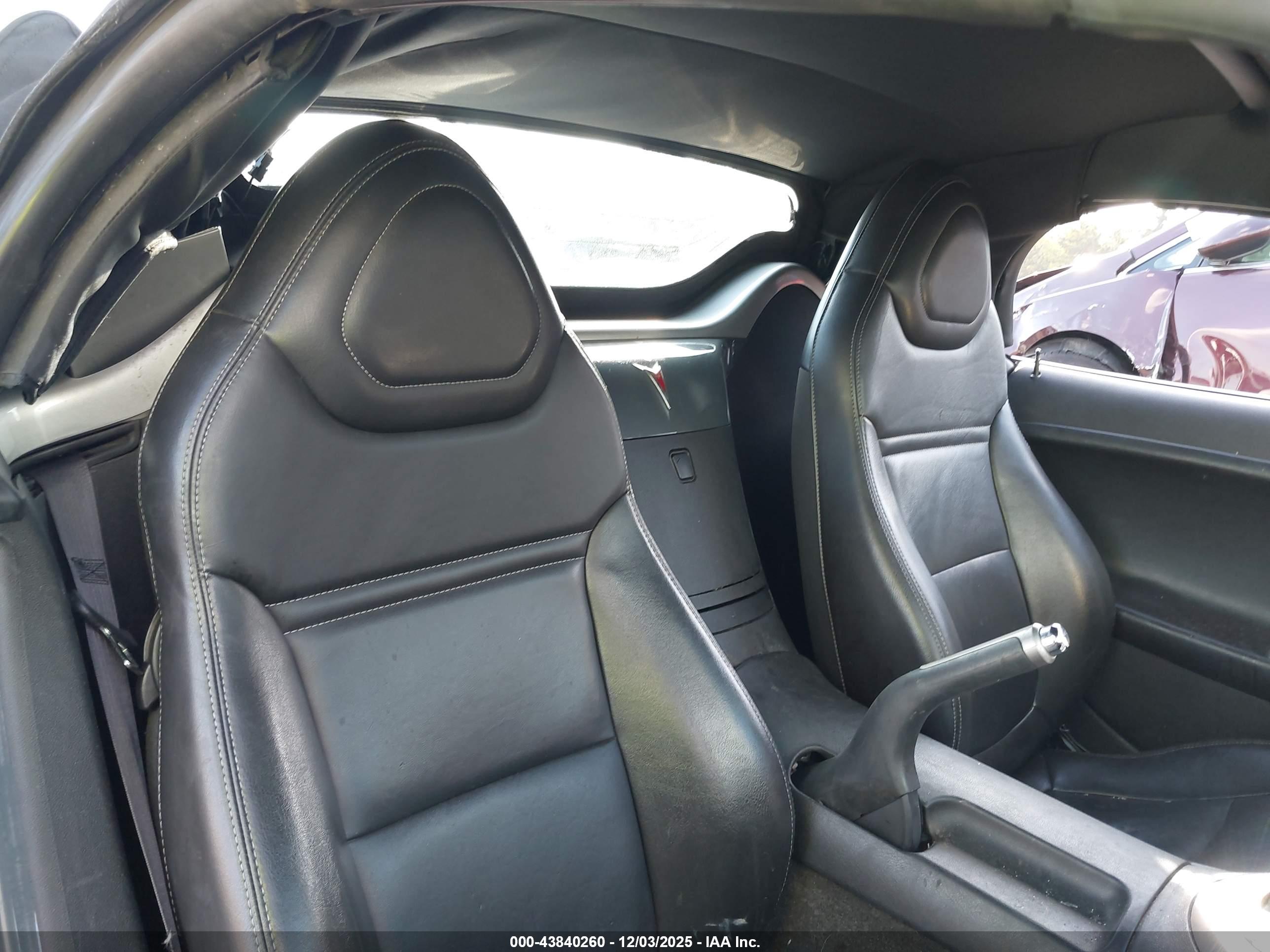 PONTIAC SOLSTICE image 8