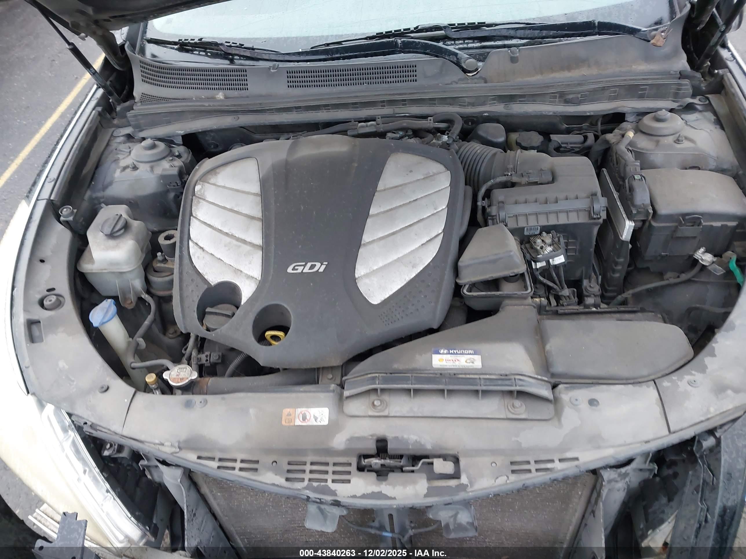 HYUNDAI AZERA image 10