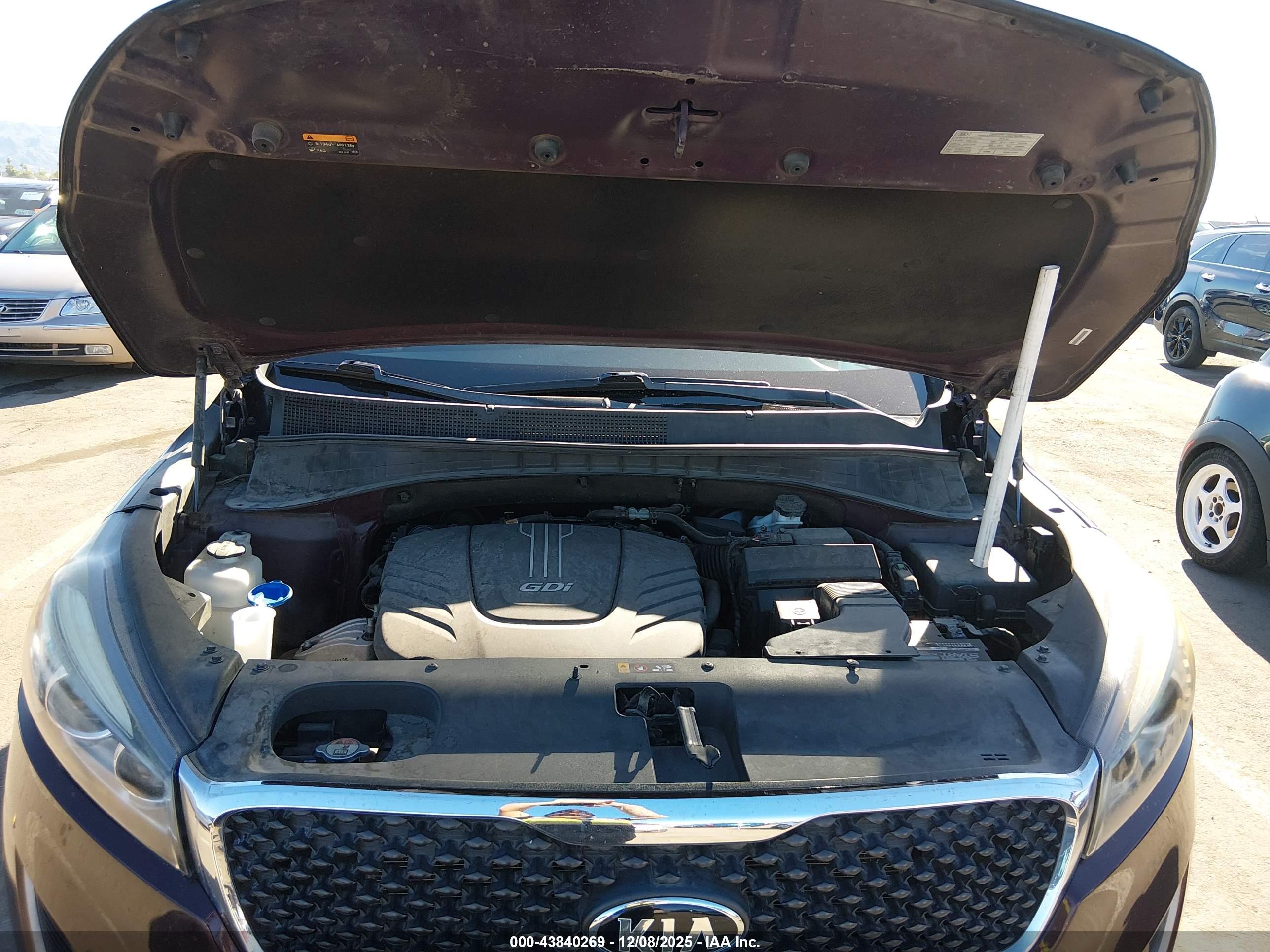 KIA SORENTO image 10