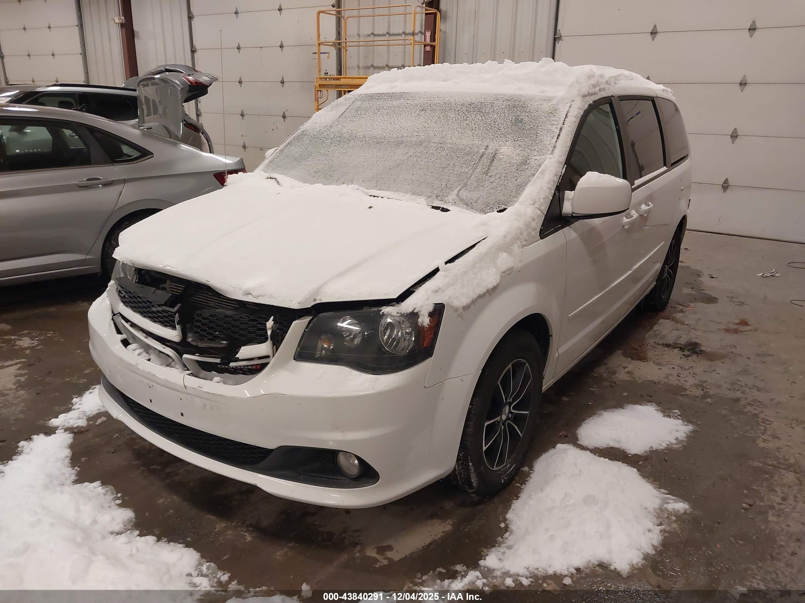 DODGE GRAND image 2