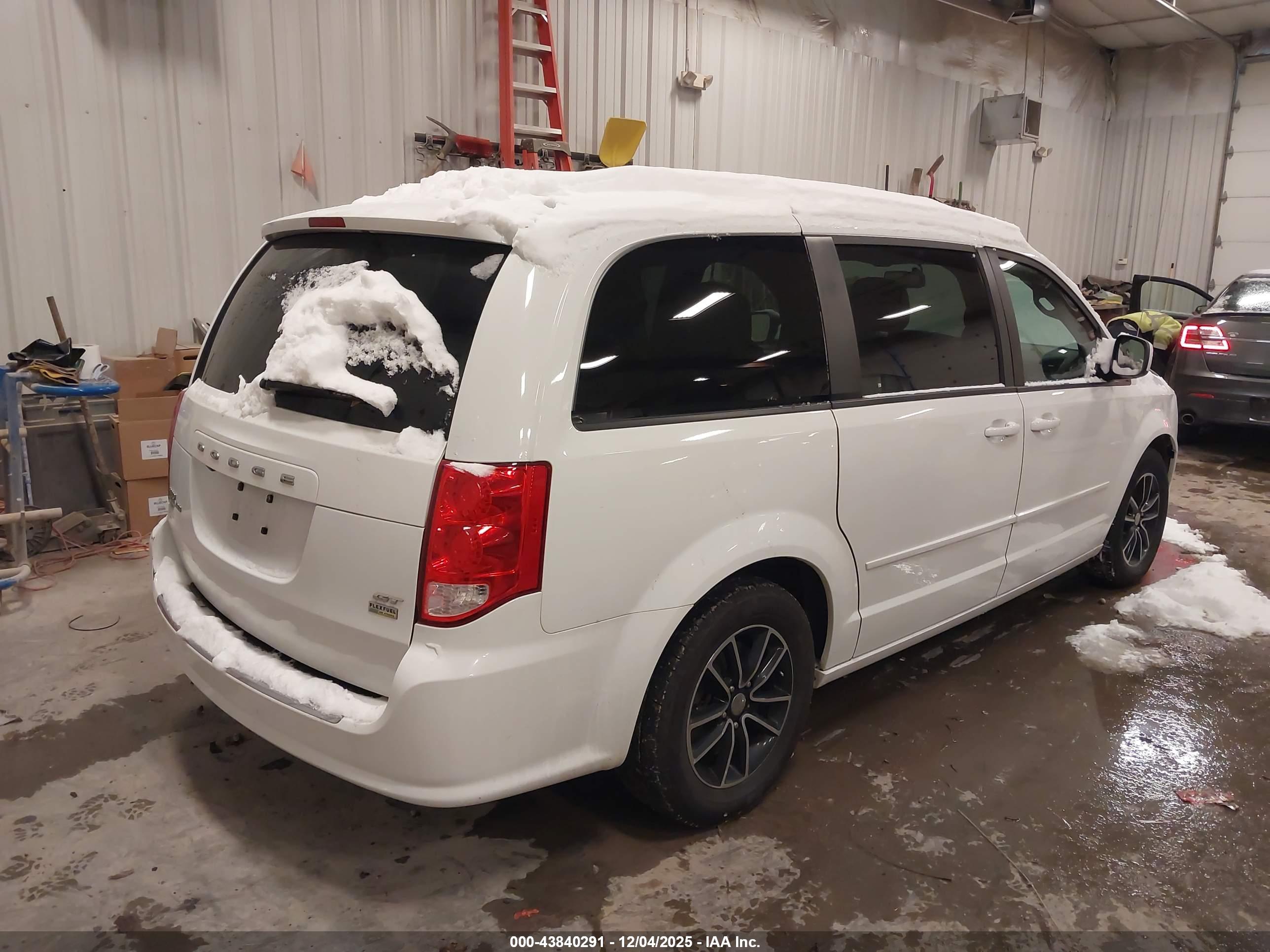 DODGE GRAND image 4