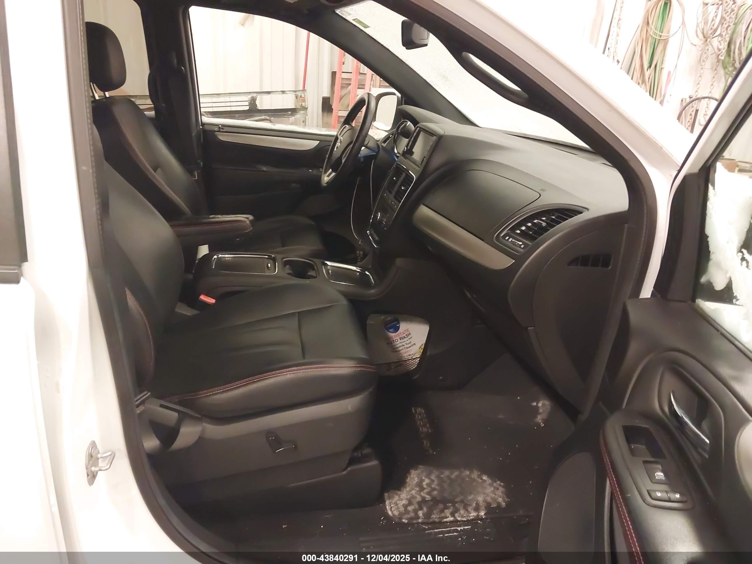 DODGE GRAND image 5