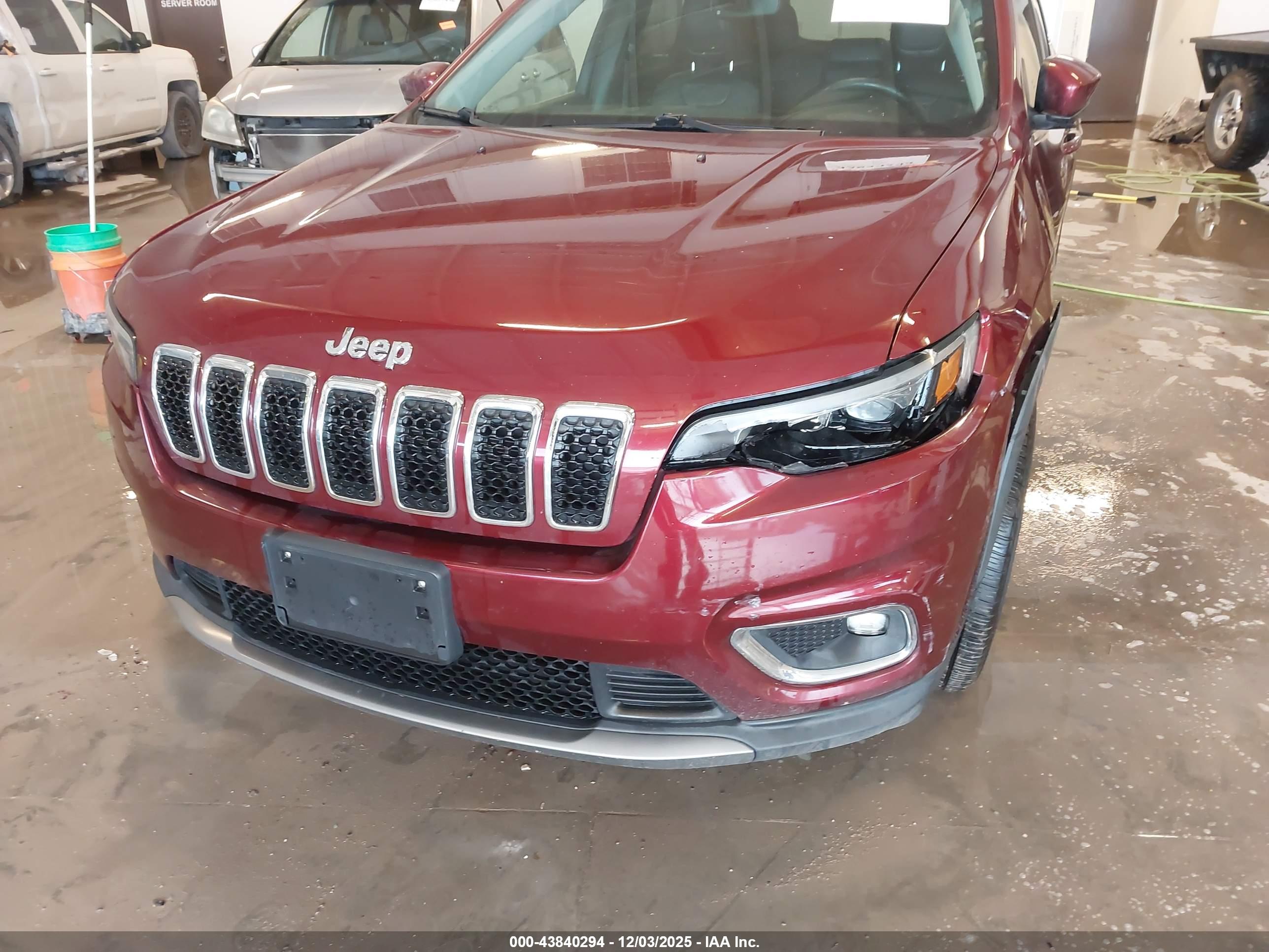 JEEP CHEROKEE image 6