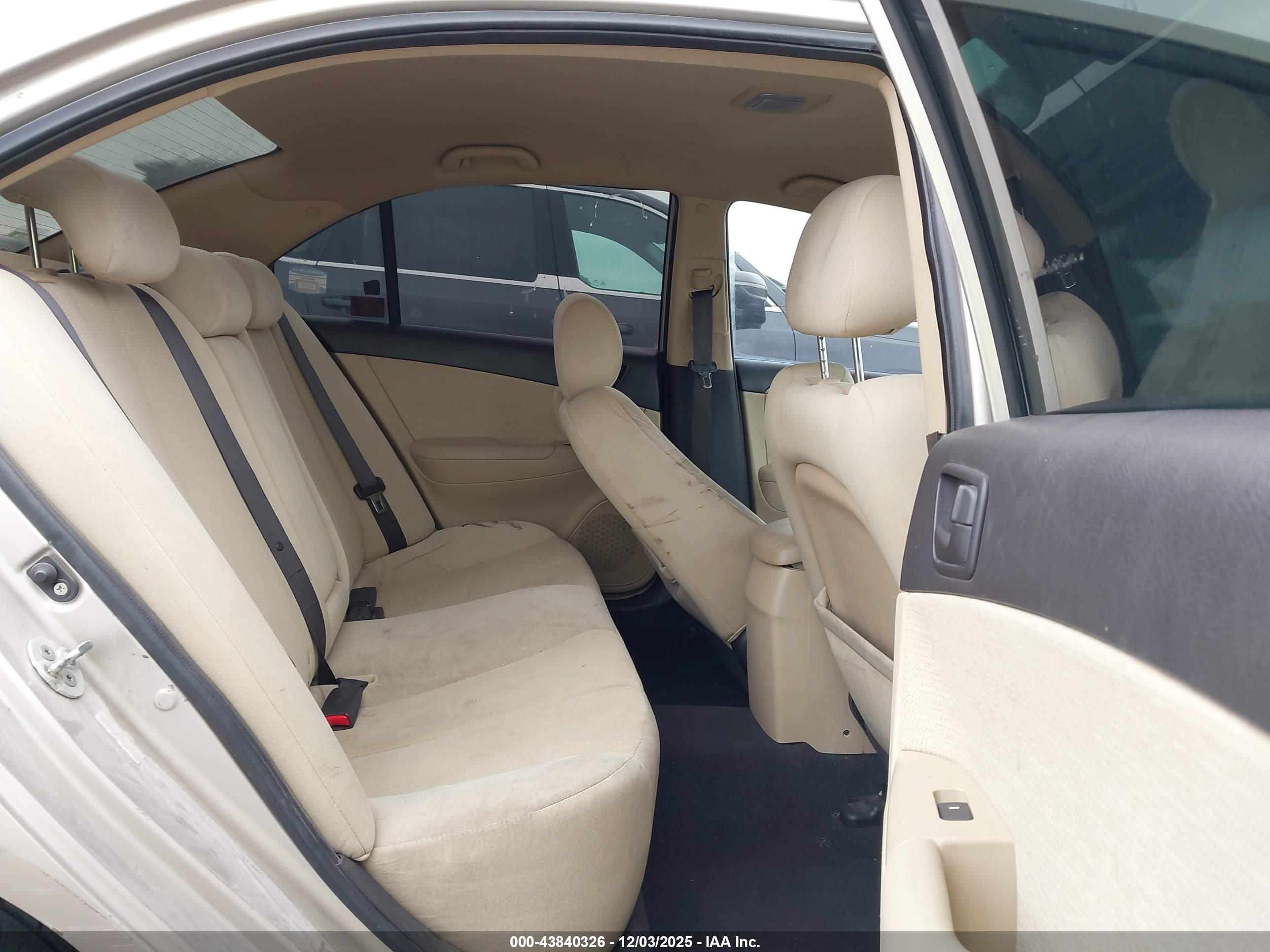 HYUNDAI SONATA image 8
