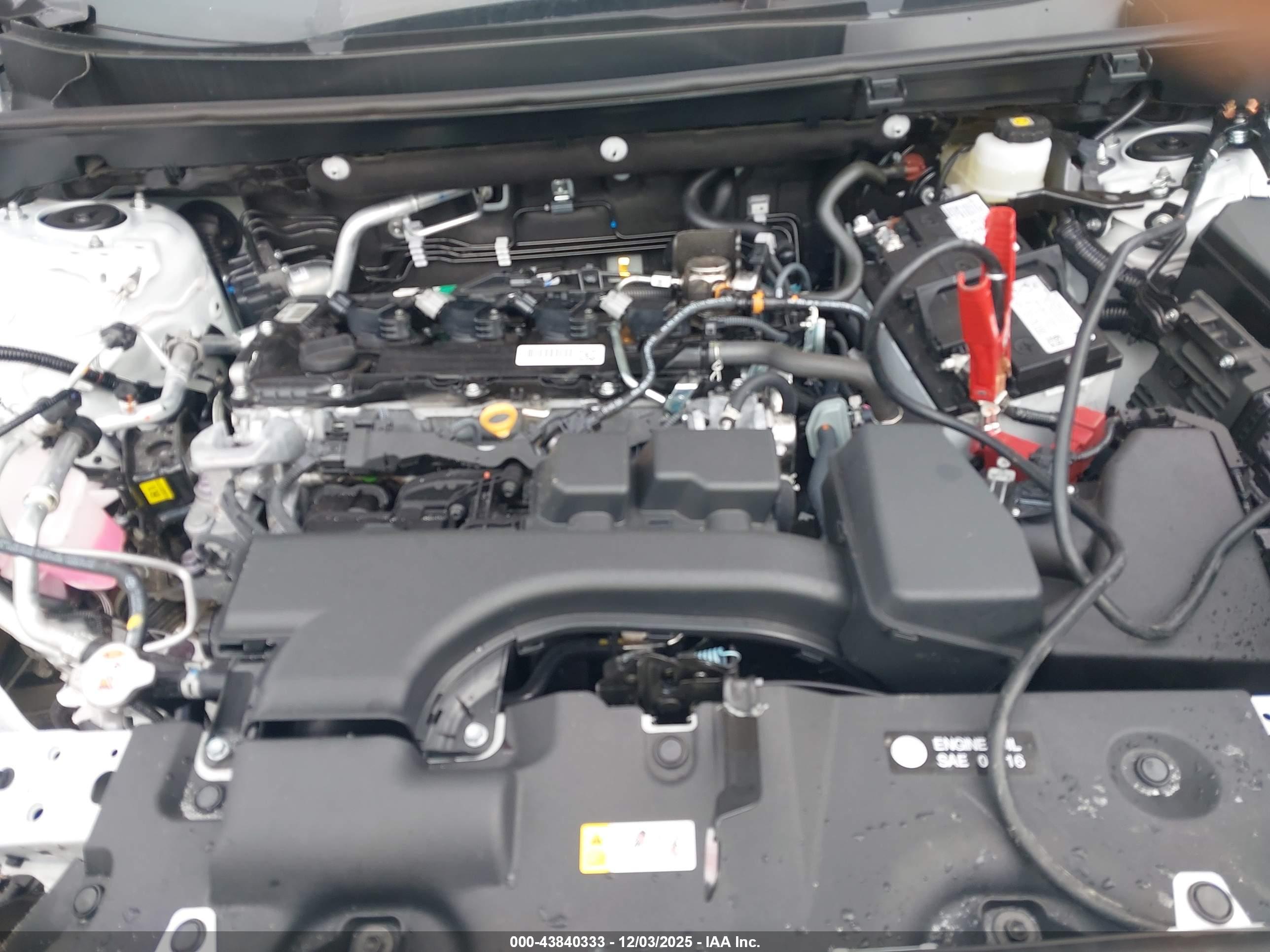 TOYOTA RAV4 image 10