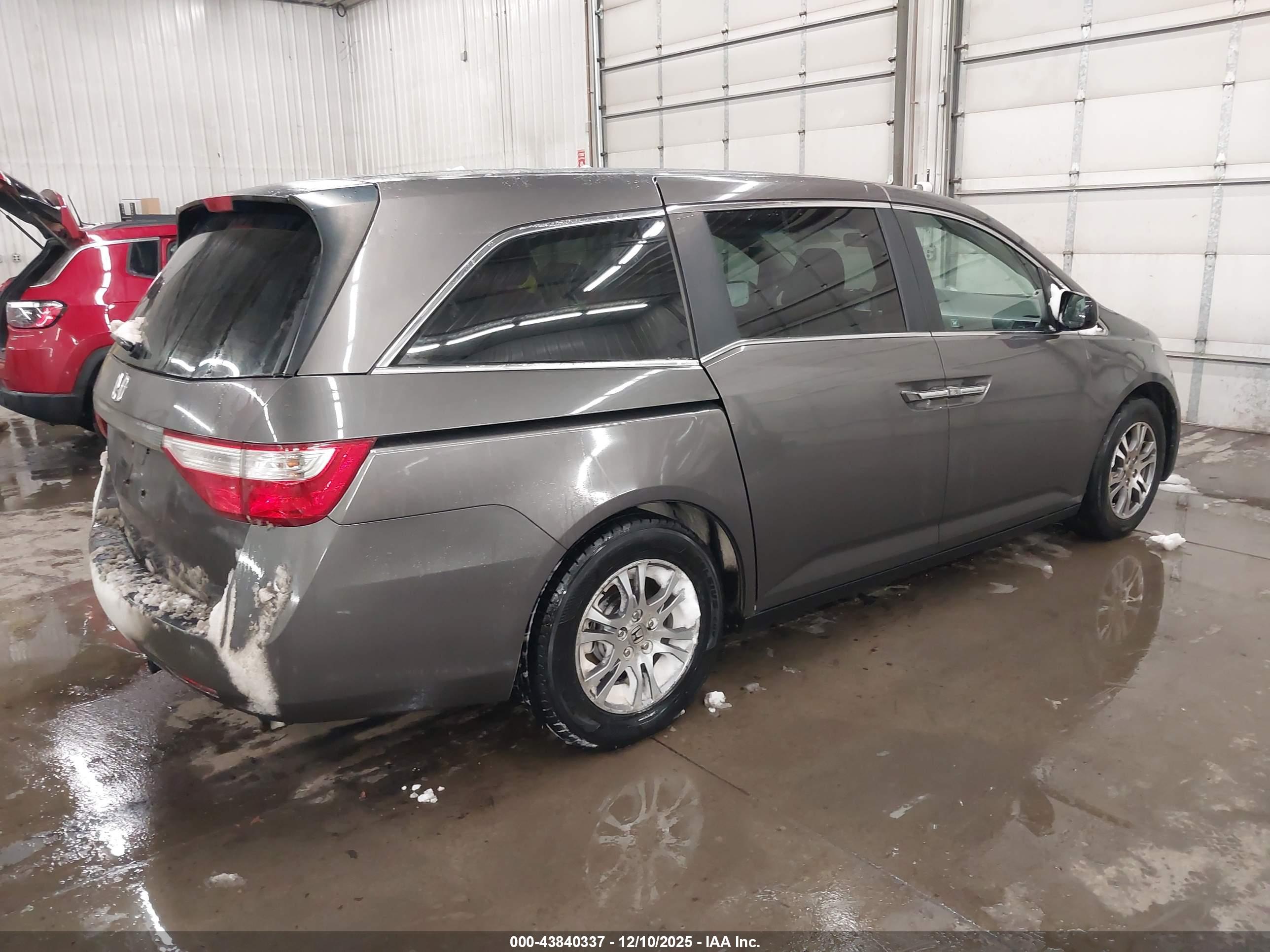 HONDA ODYSSEY image 4