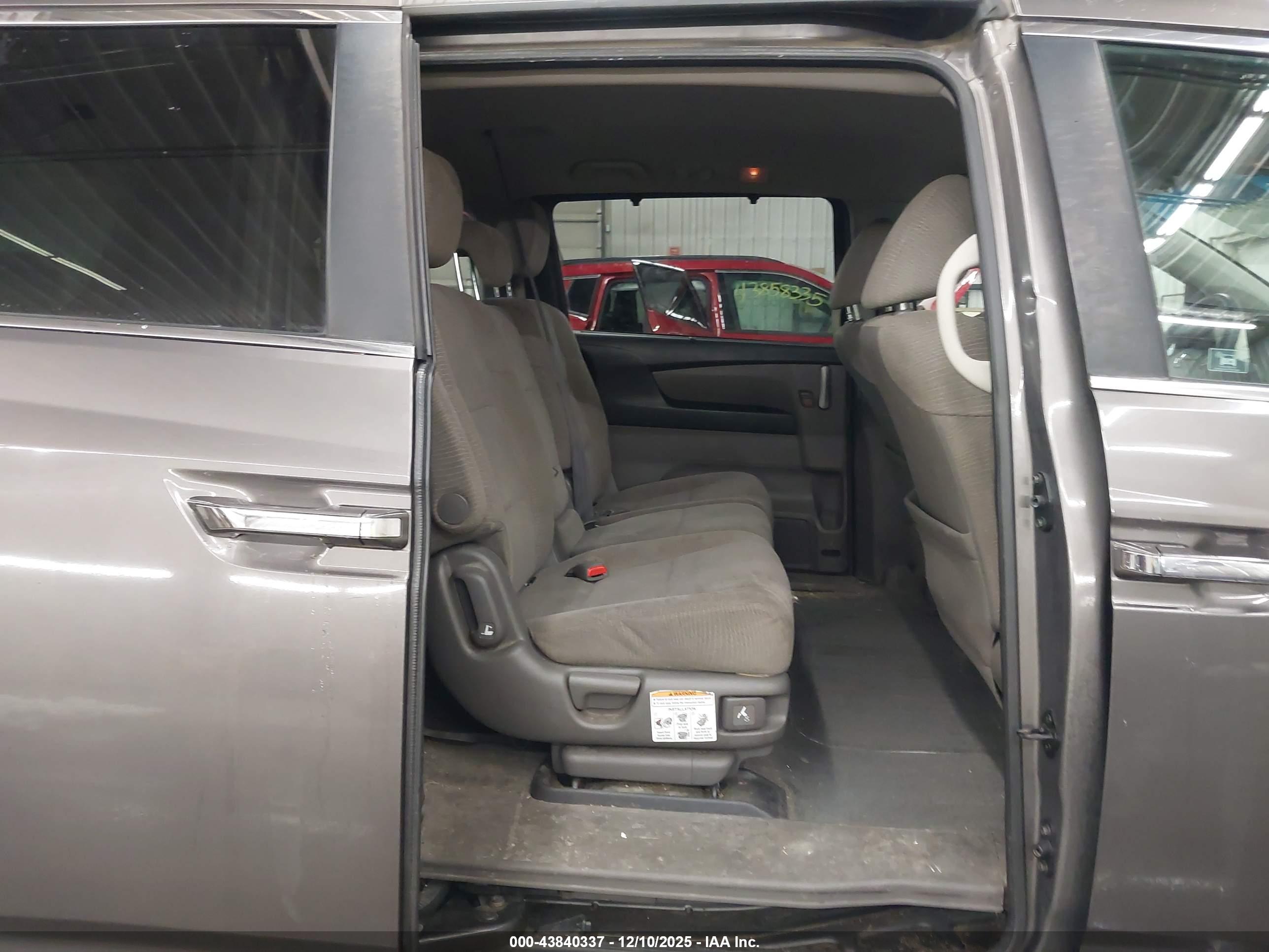 HONDA ODYSSEY image 8