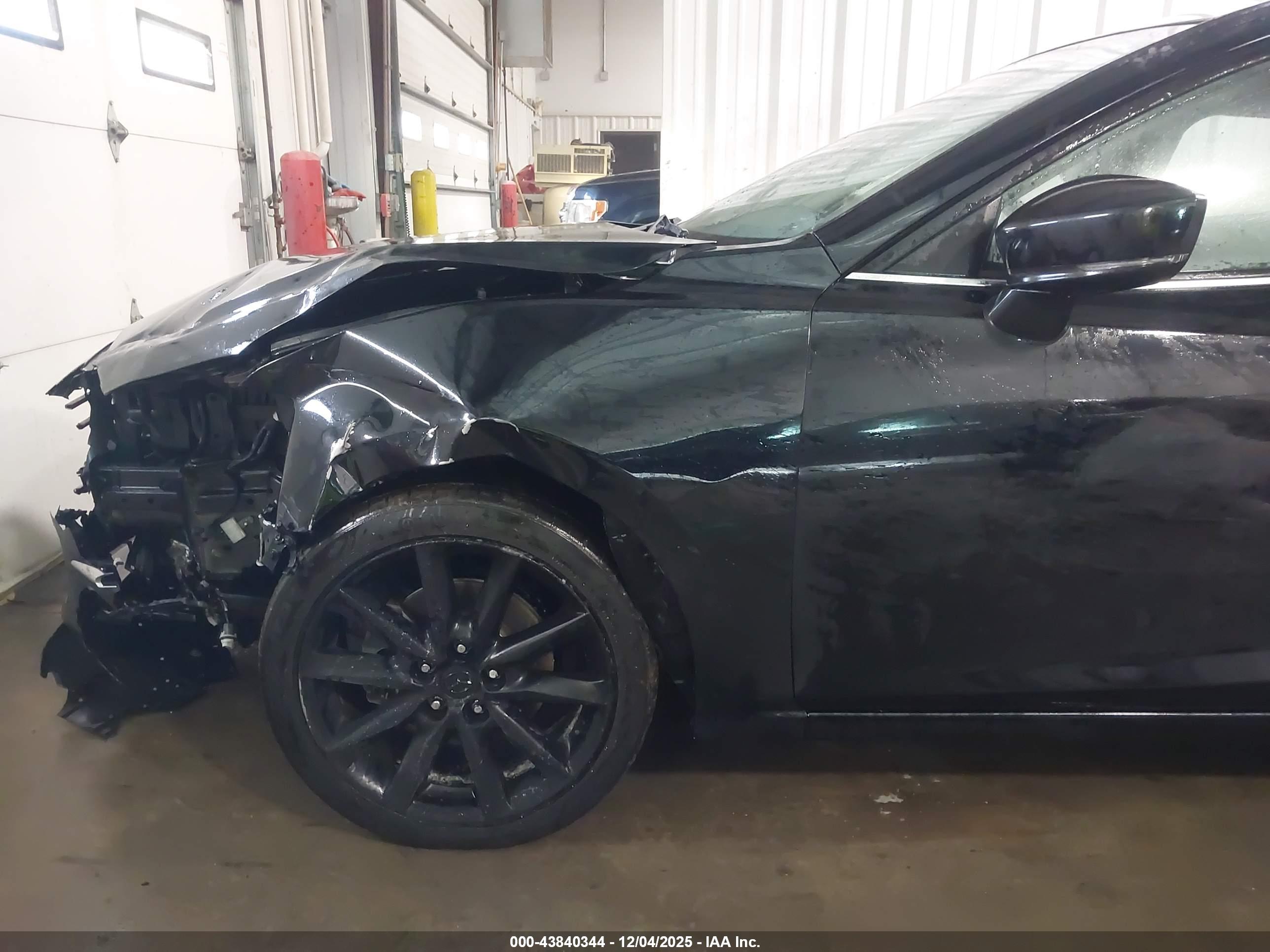 MAZDA MAZDA3 image 6