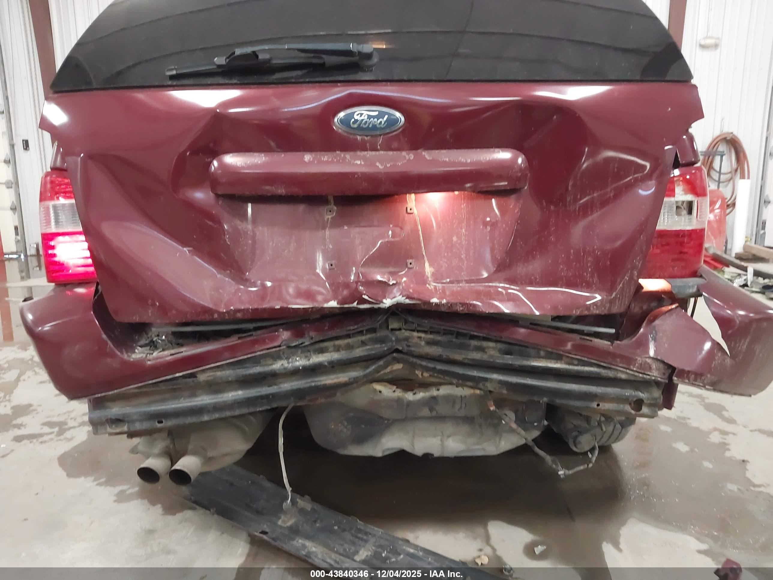 FORD FREESTYLE image 6