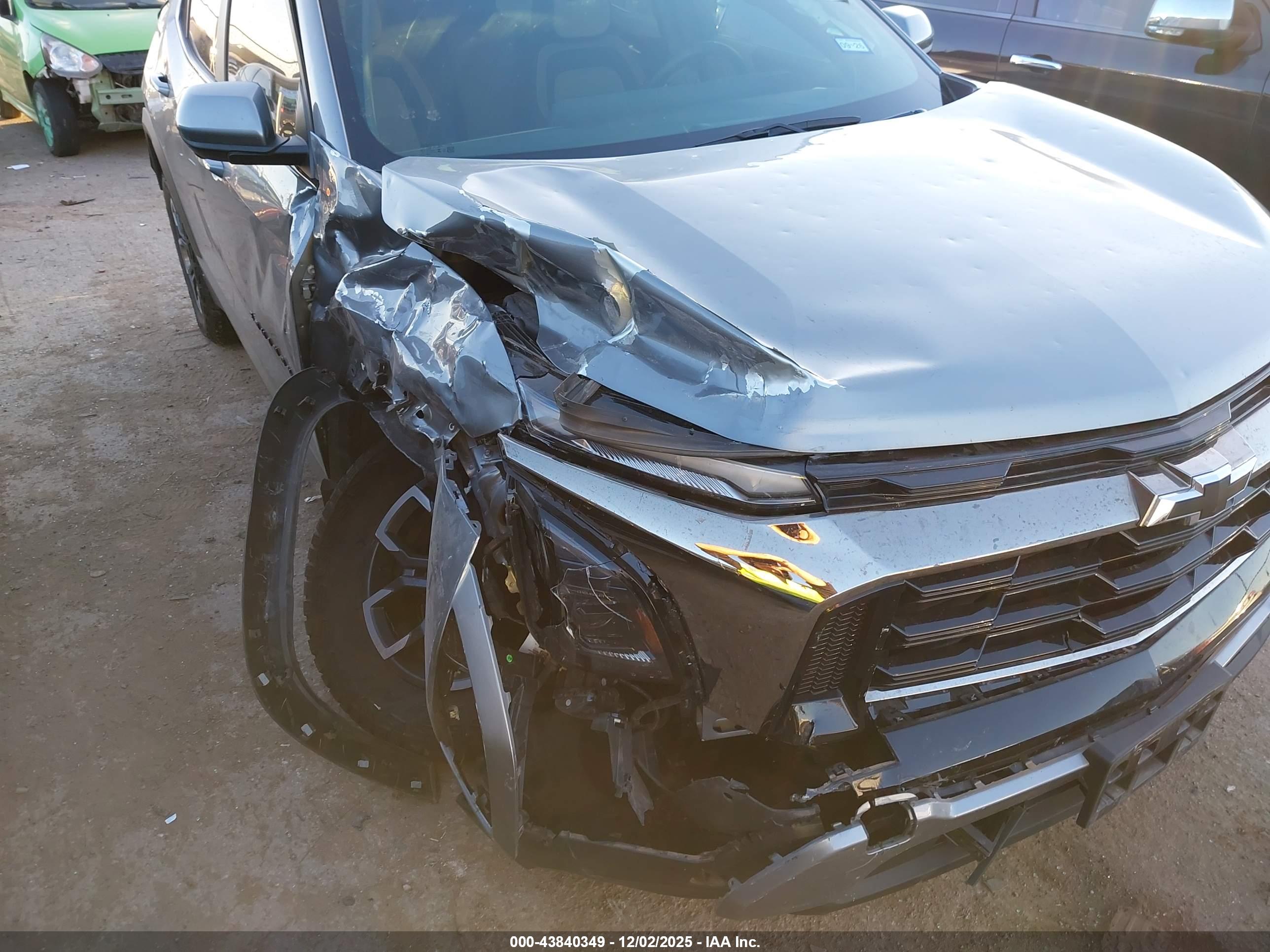 CHEVROLET EQUINOX image 6
