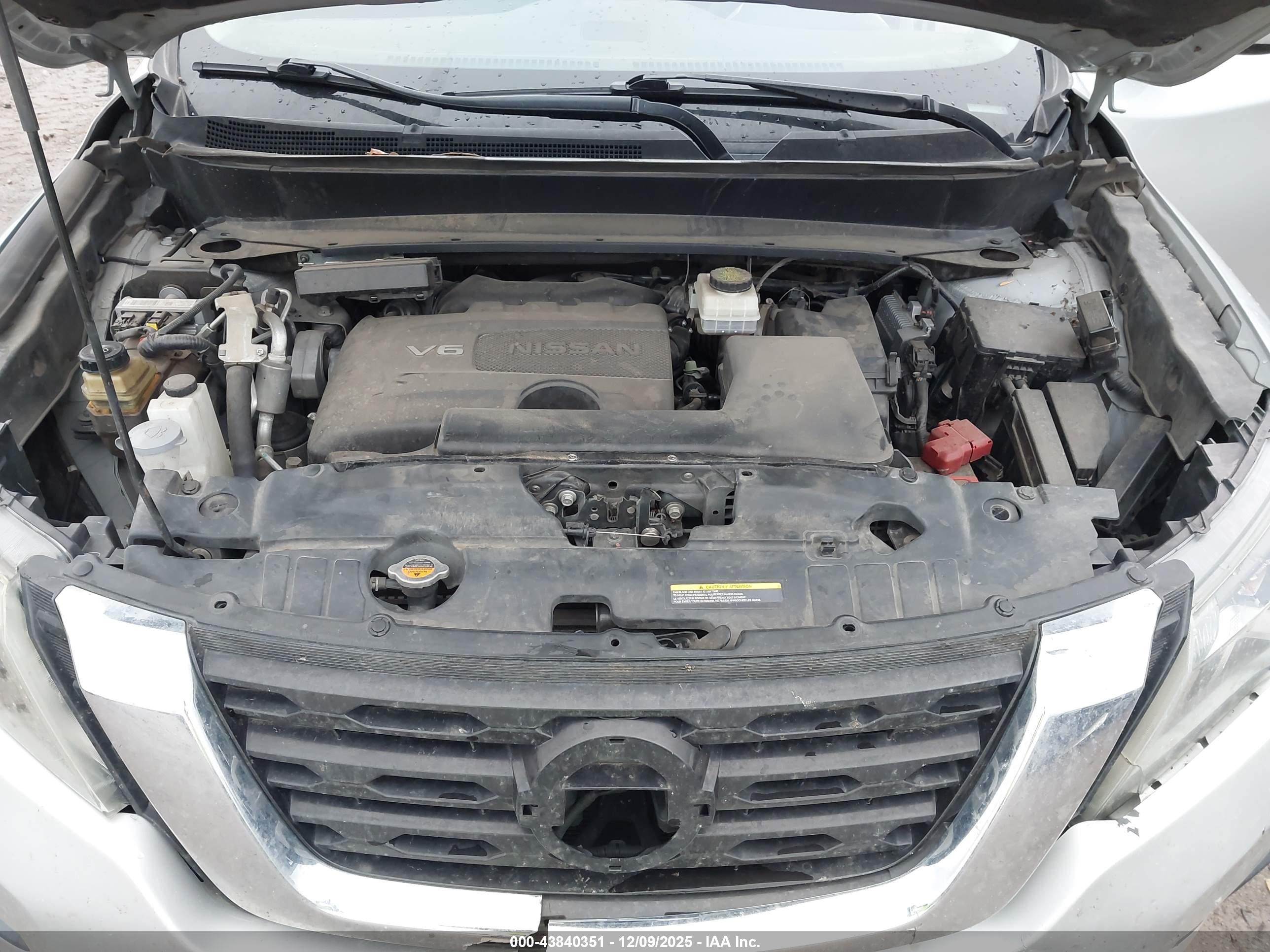 NISSAN PATHFINDER image 10