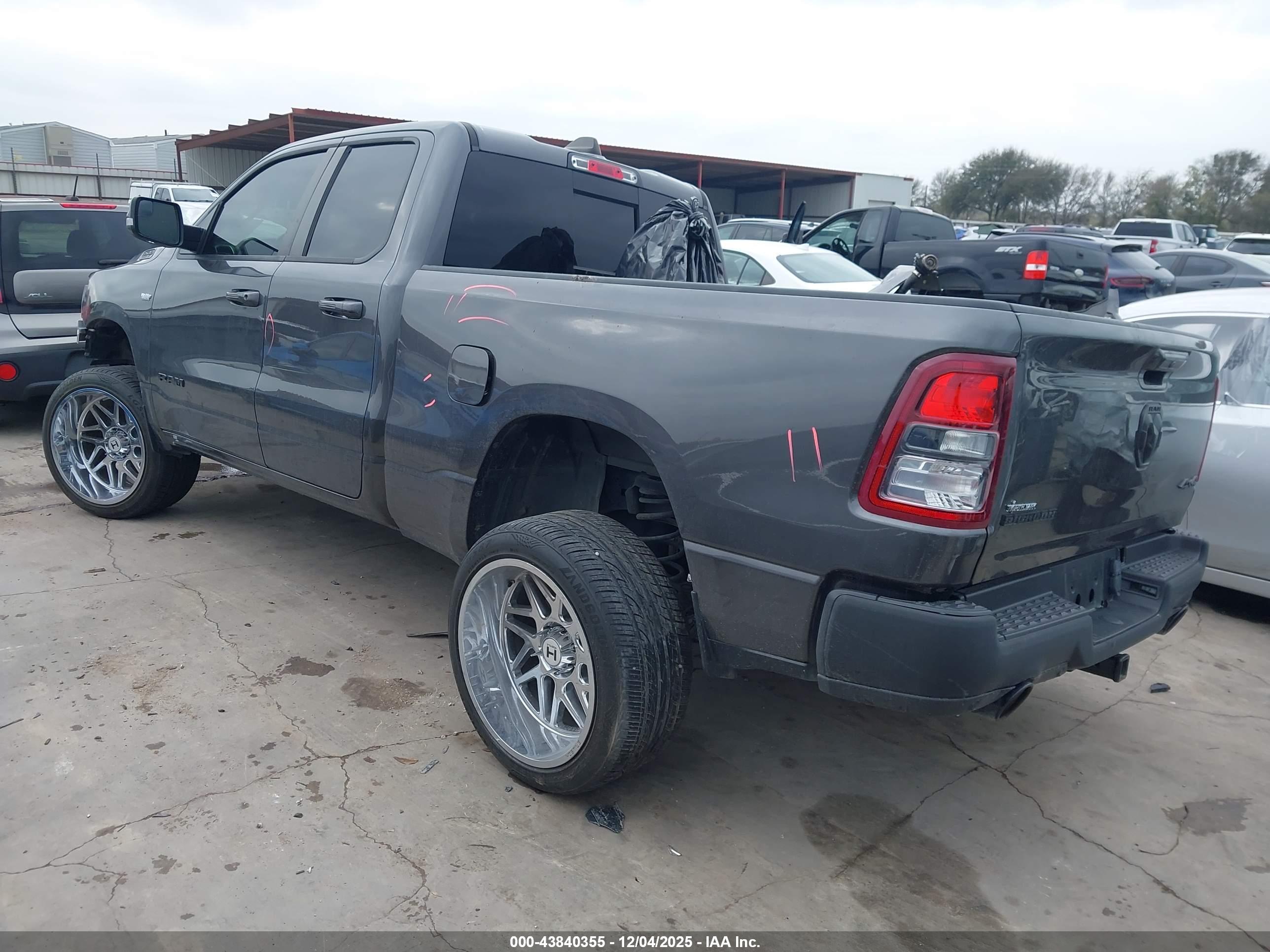 RAM 1500 image 3