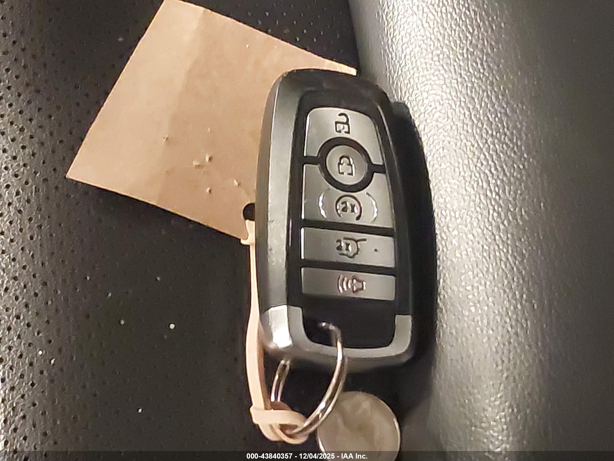 FORD ESCAPE image 11