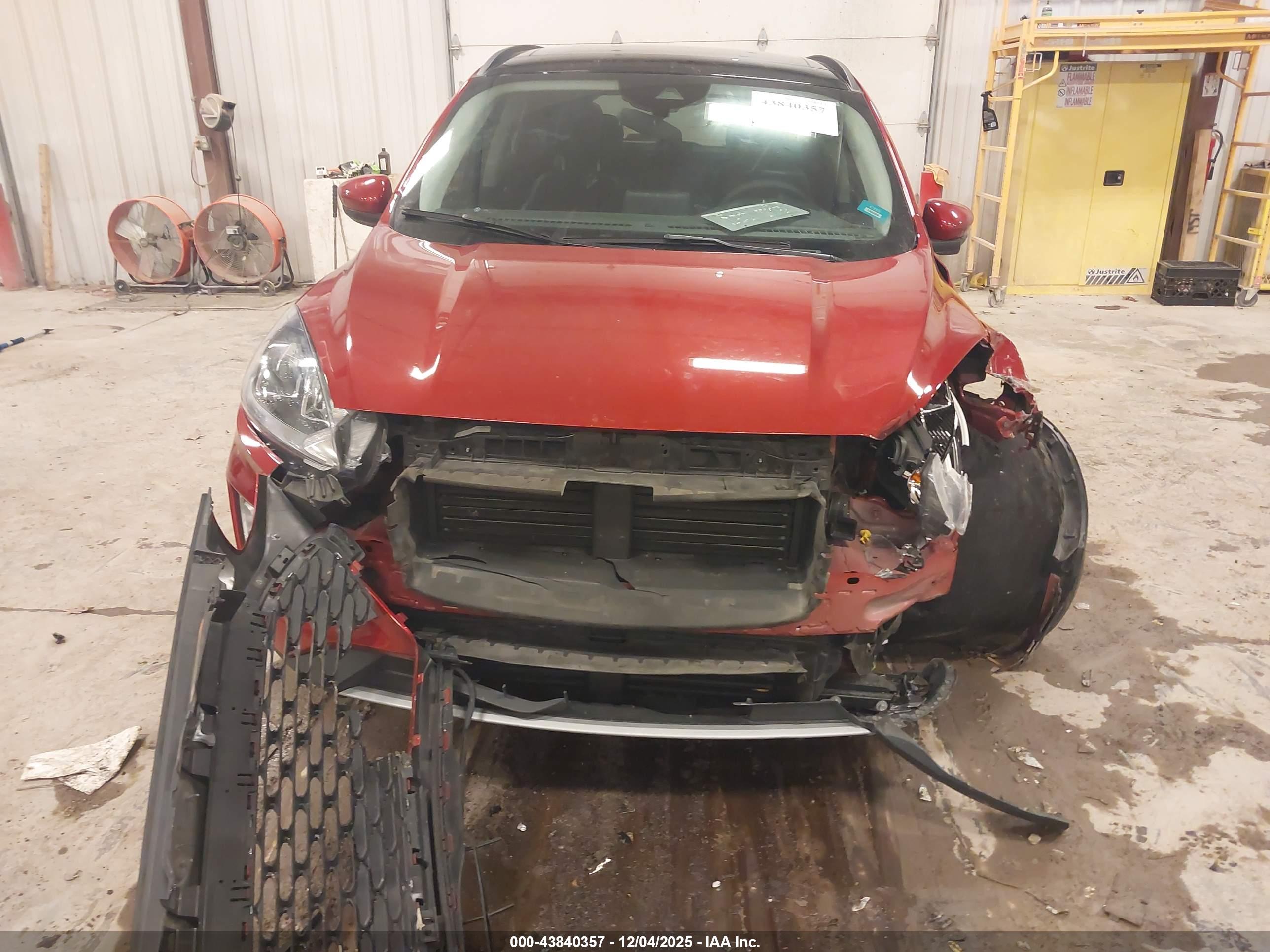 FORD ESCAPE image 6