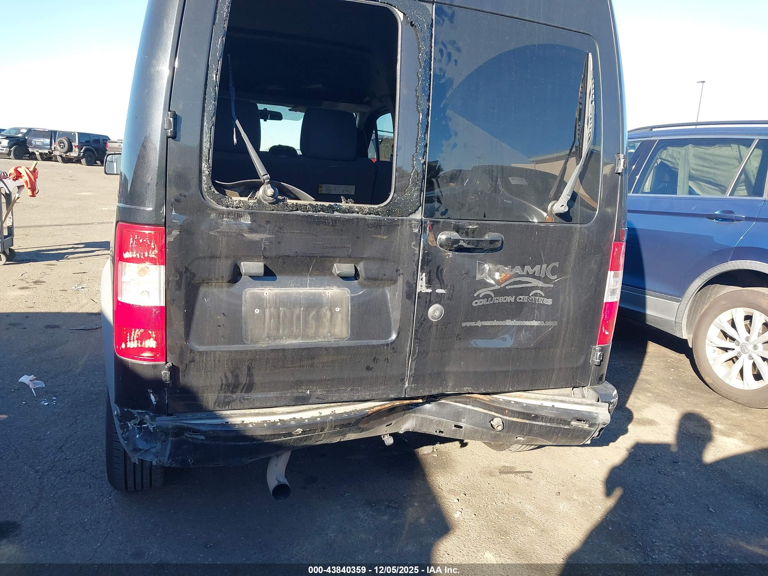 FORD TRANSIT image 6