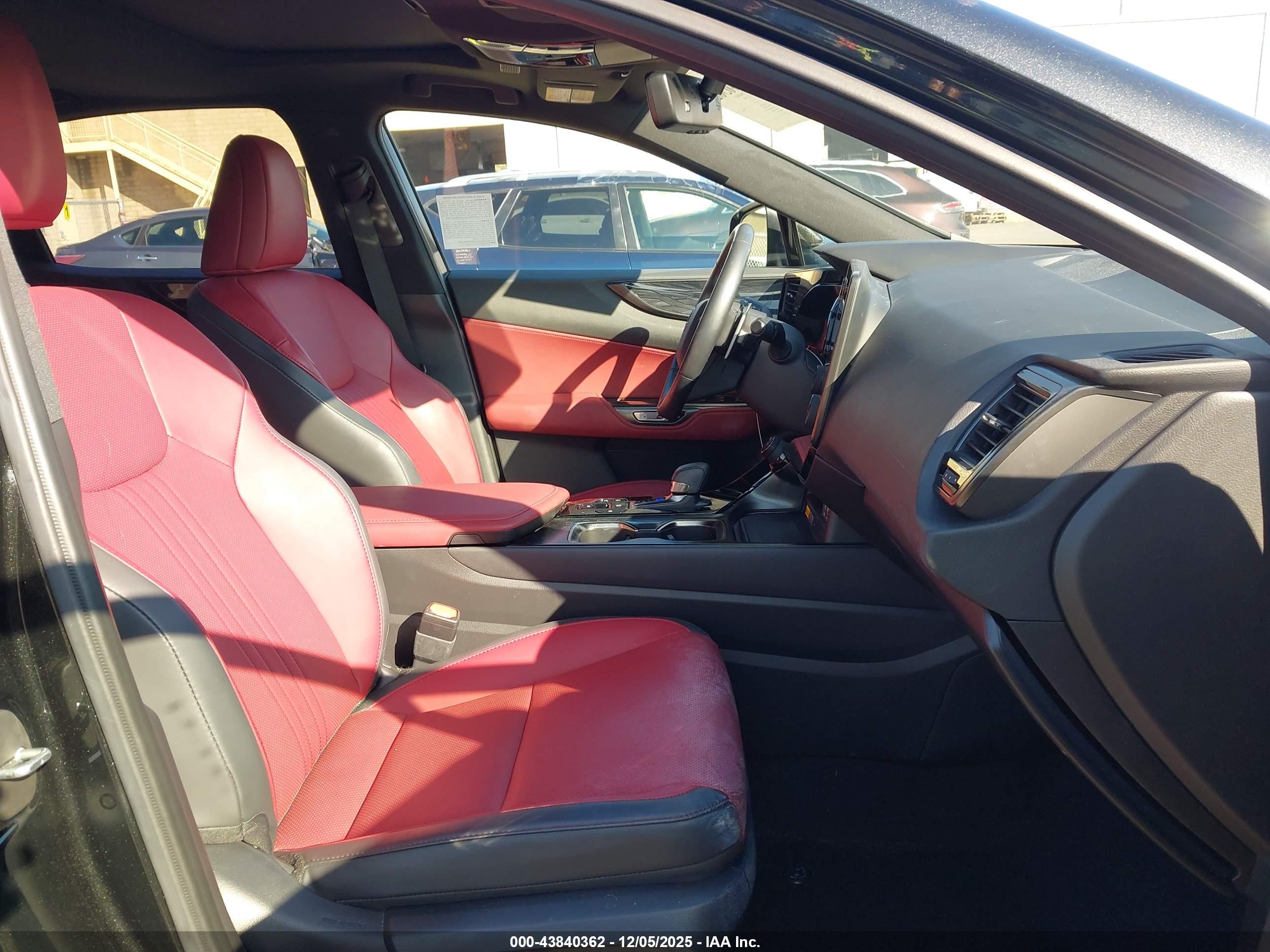 LEXUS NX image 5
