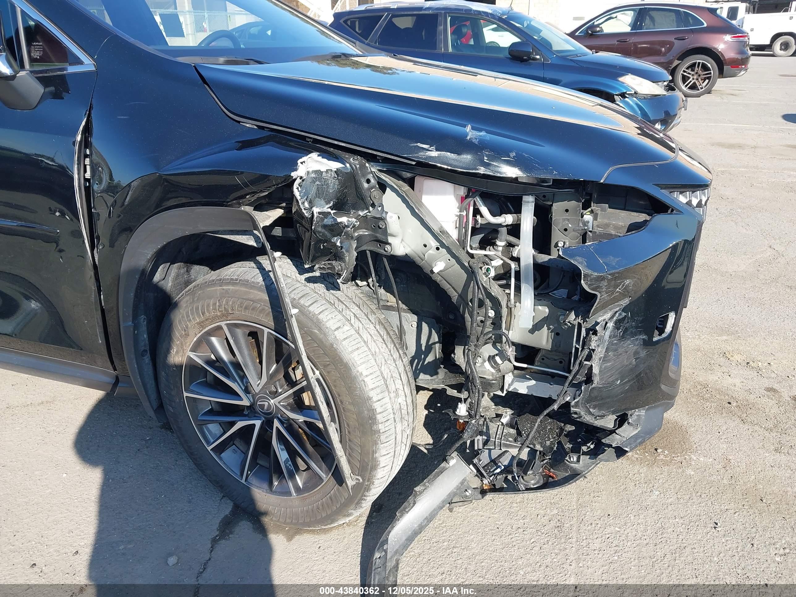 LEXUS NX image 6