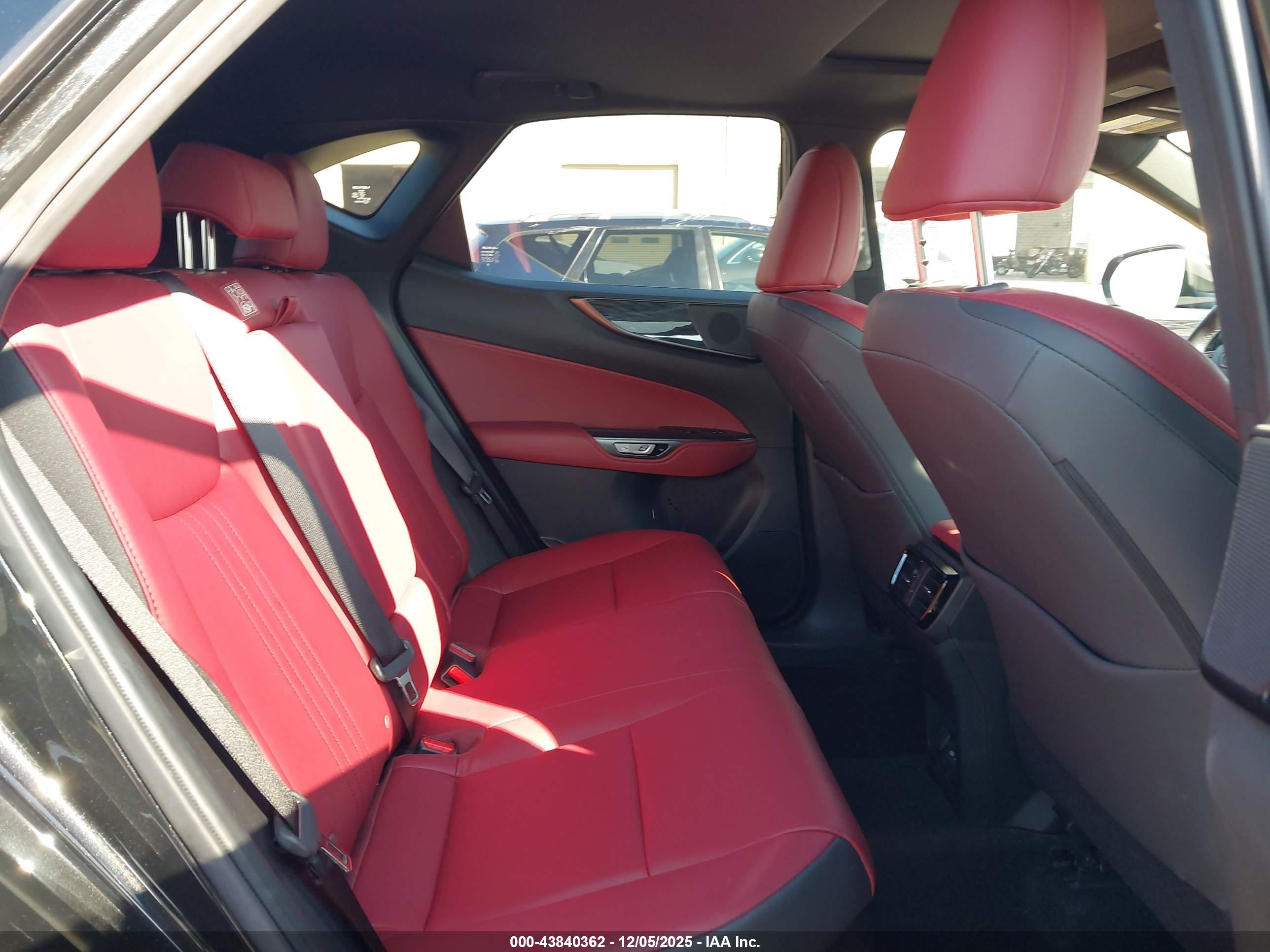LEXUS NX image 8