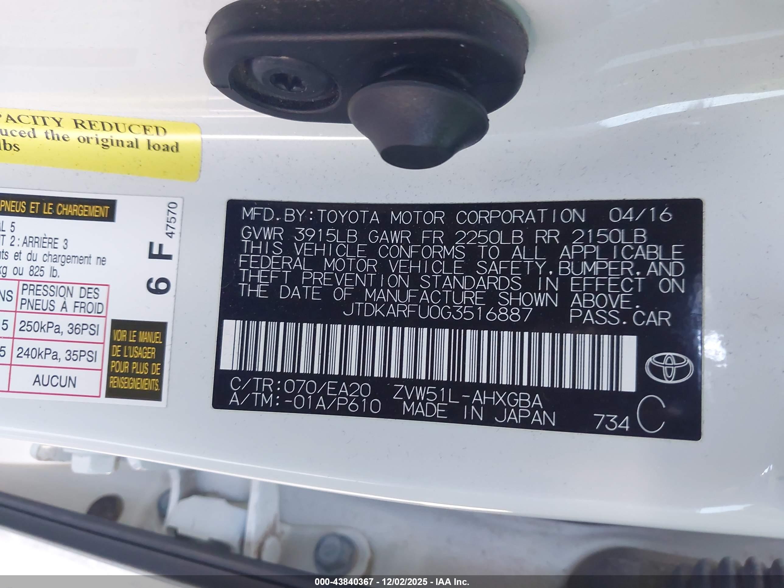 TOYOTA PRIUS image 9