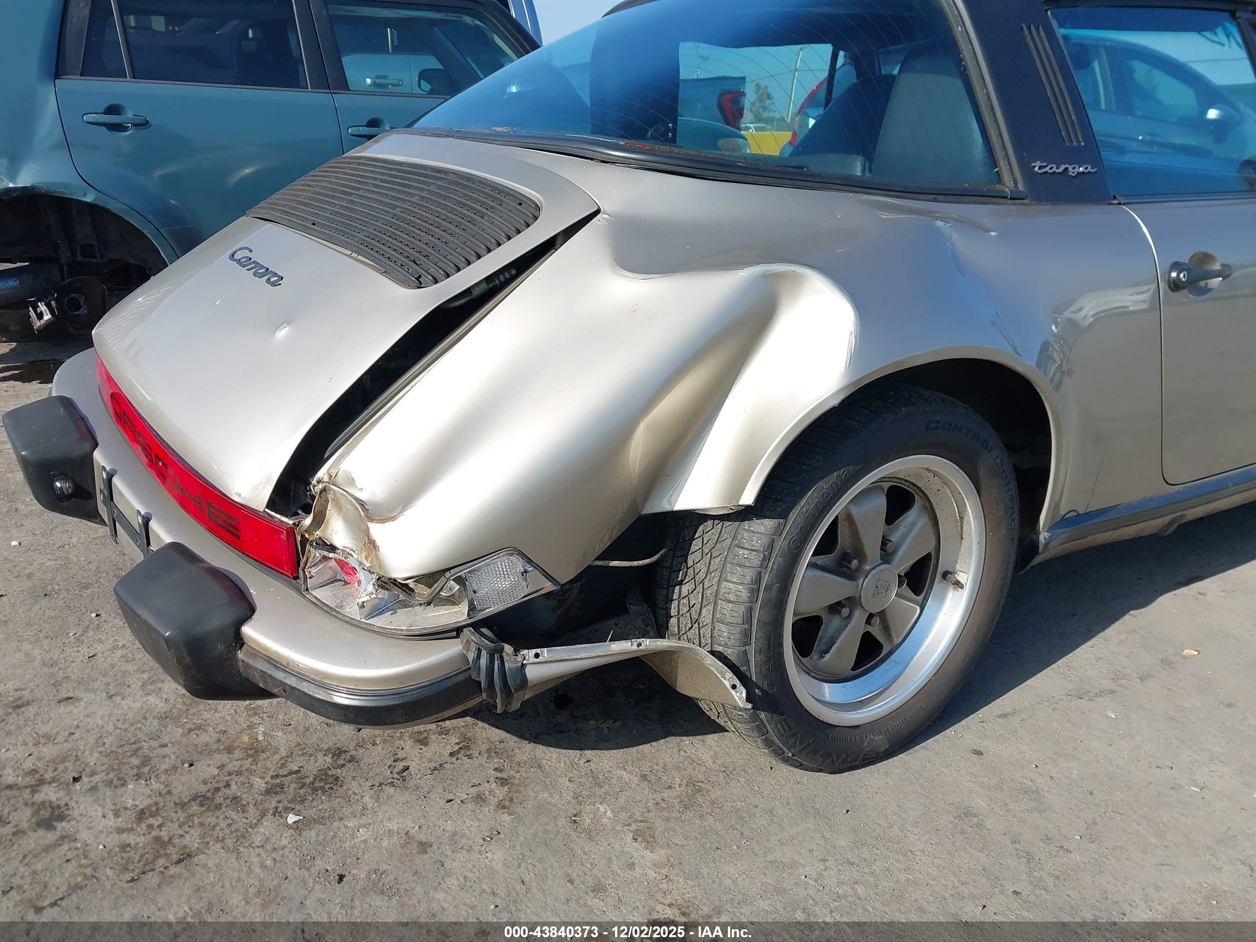 PORSCHE 911 image 6