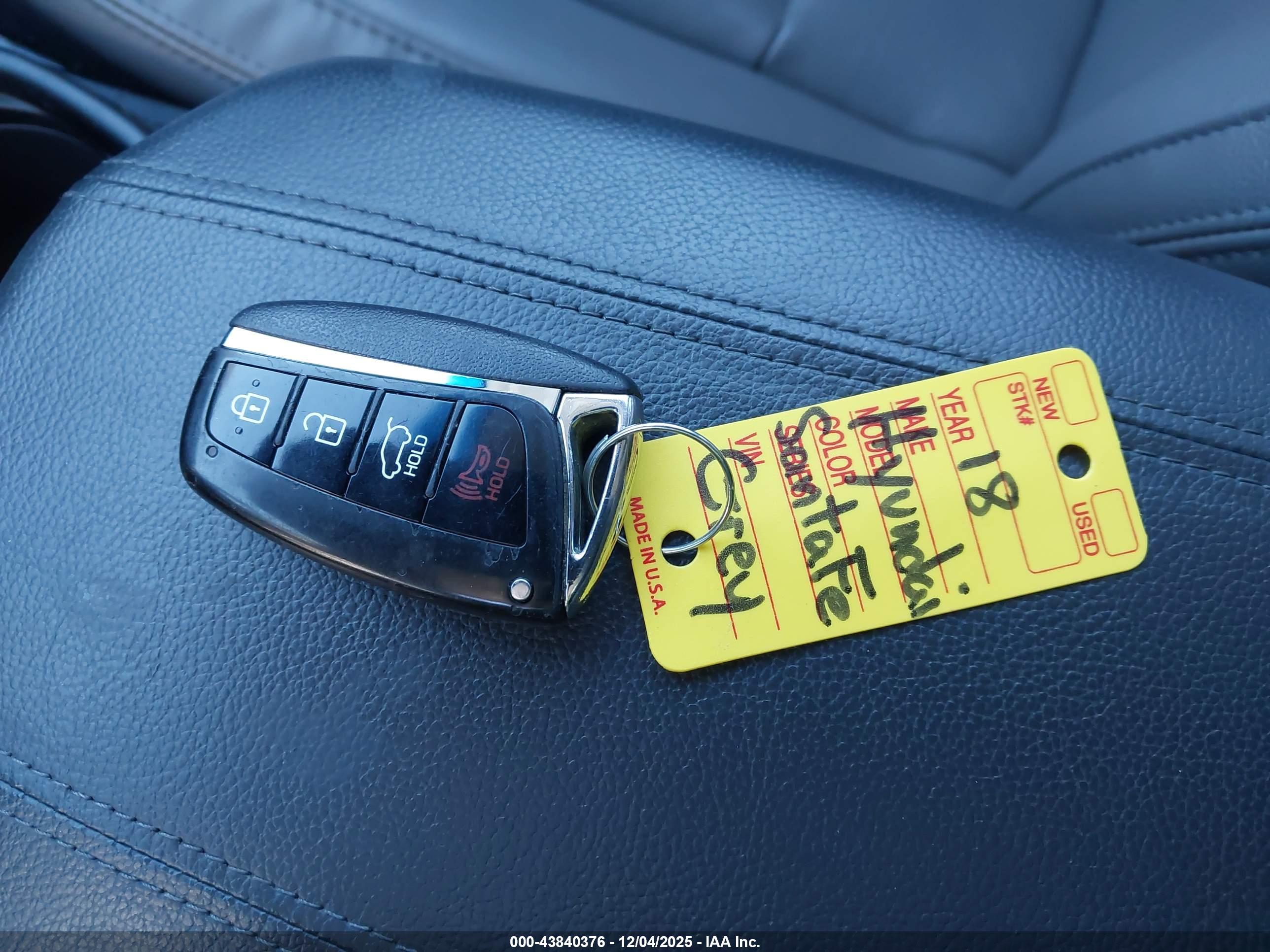 HYUNDAI SANTA image 11