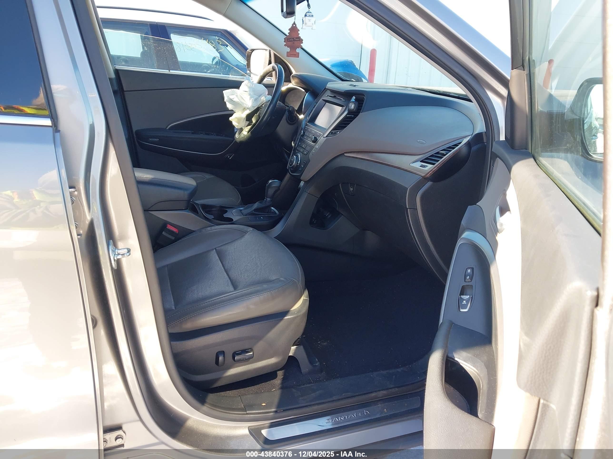 HYUNDAI SANTA image 5