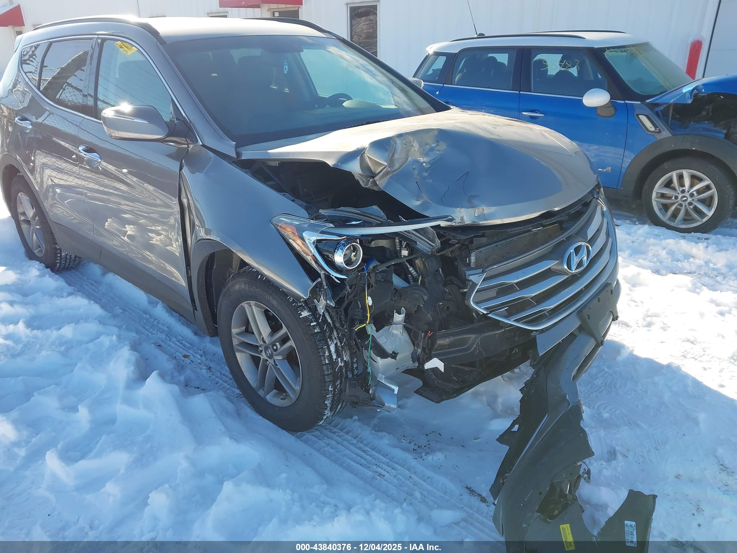 HYUNDAI SANTA image 6