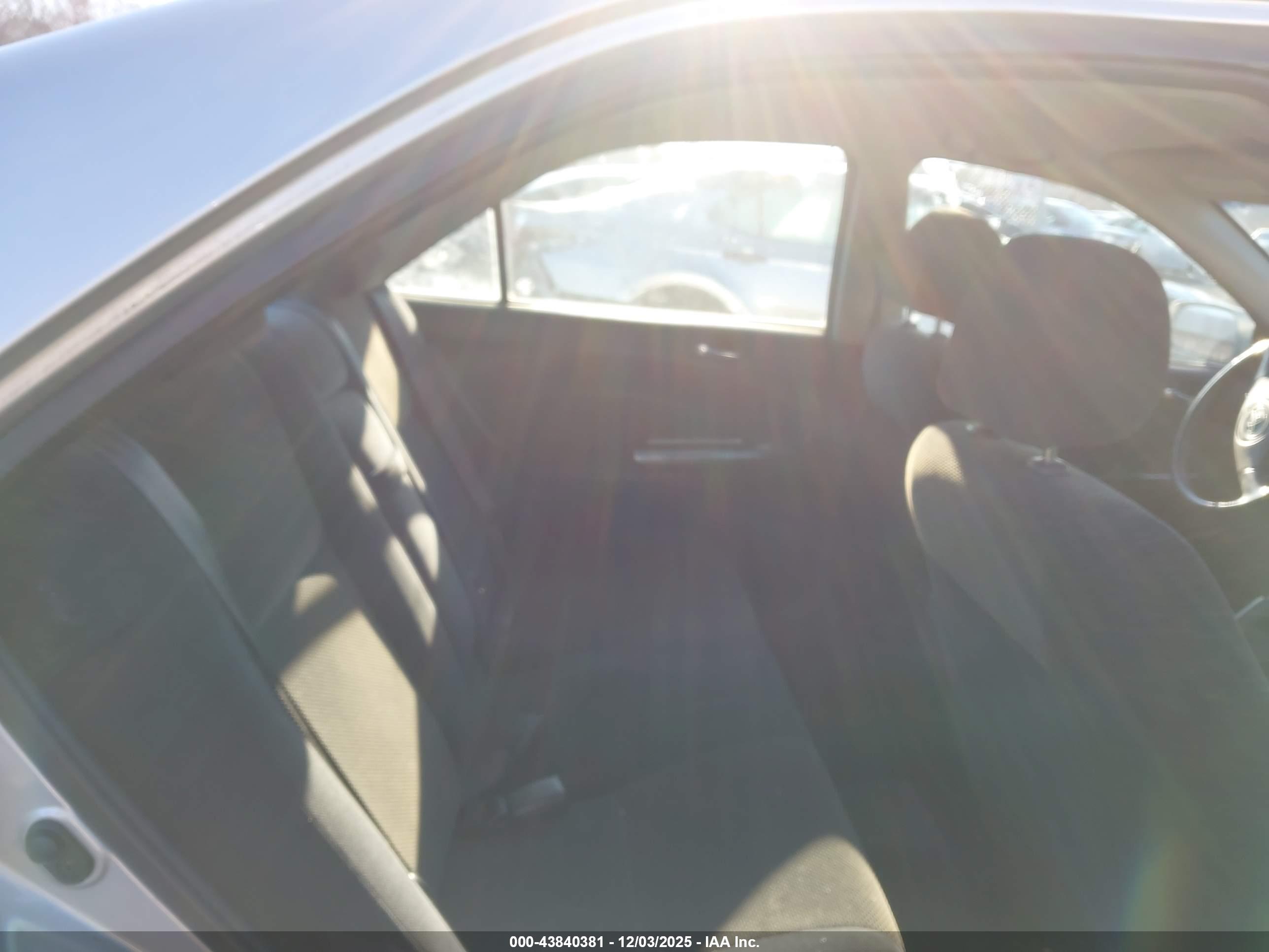 TOYOTA CAMRY image 8