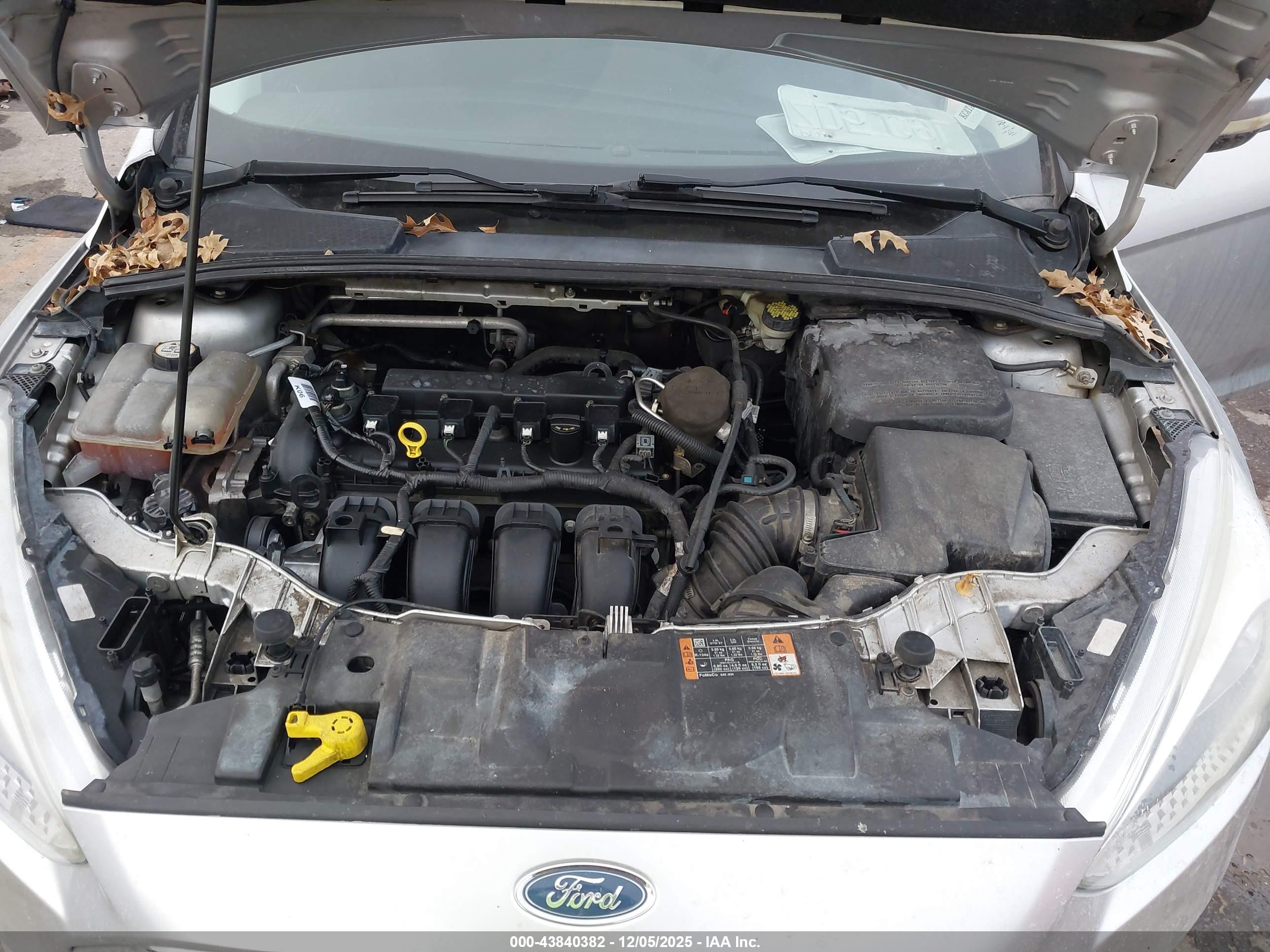 FORD FOCUS image 10