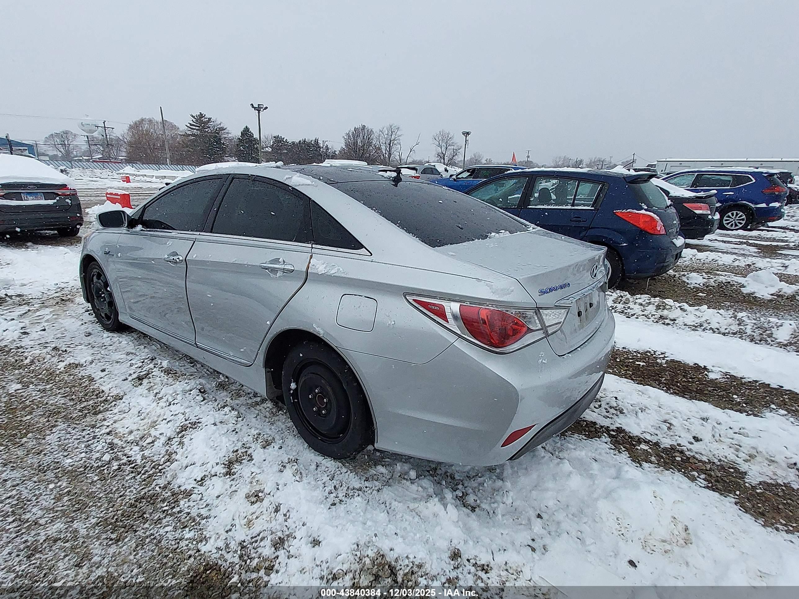 HYUNDAI SONATA image 3