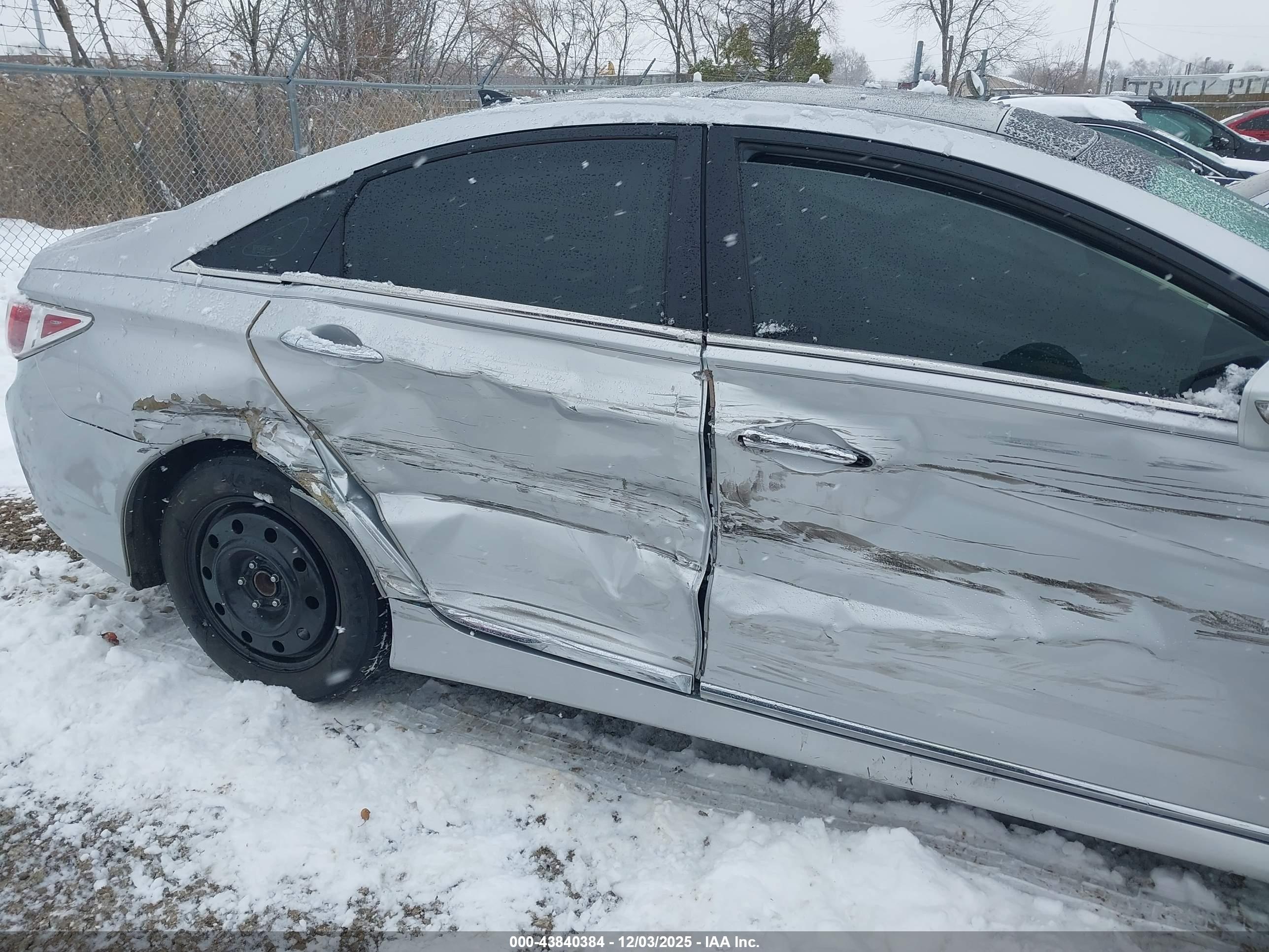 HYUNDAI SONATA image 6