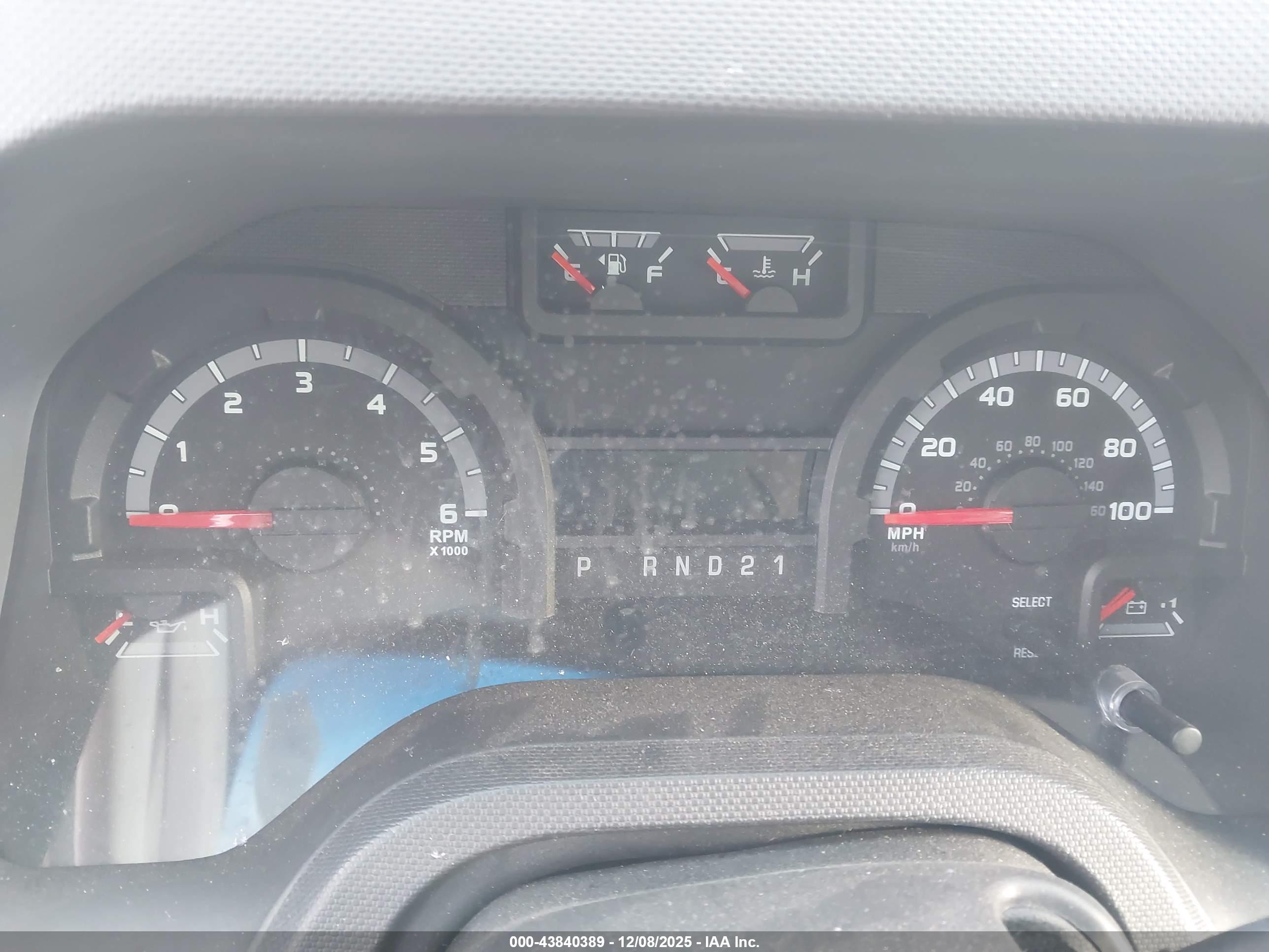 FORD E-250 image 7