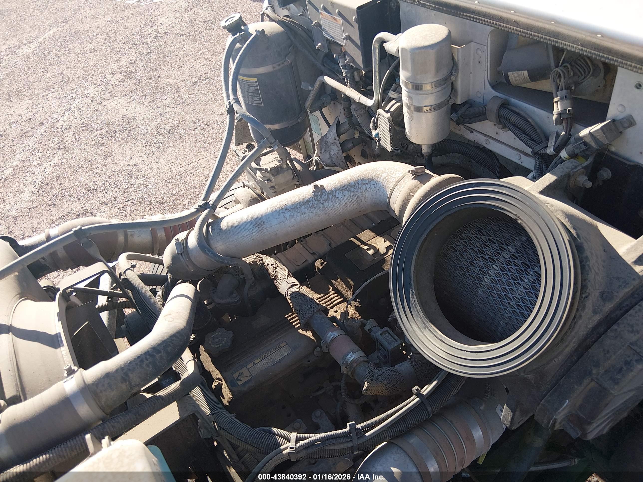 PETERBILT 335 image 10