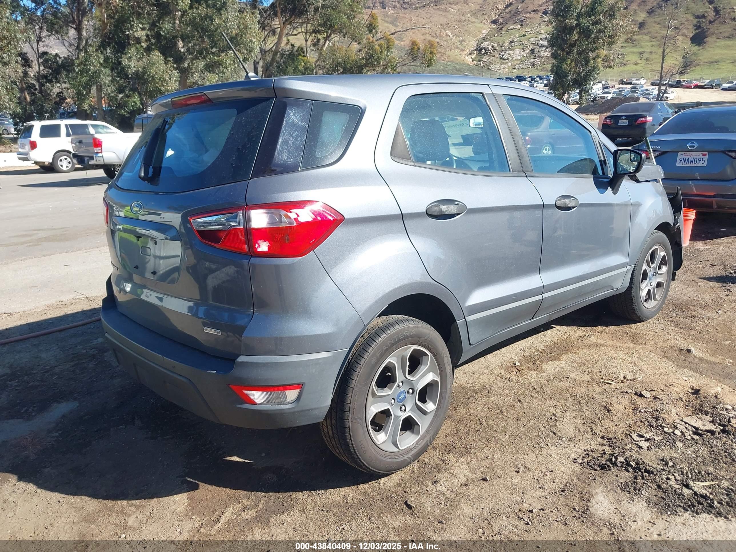 FORD ECOSPORT image 4