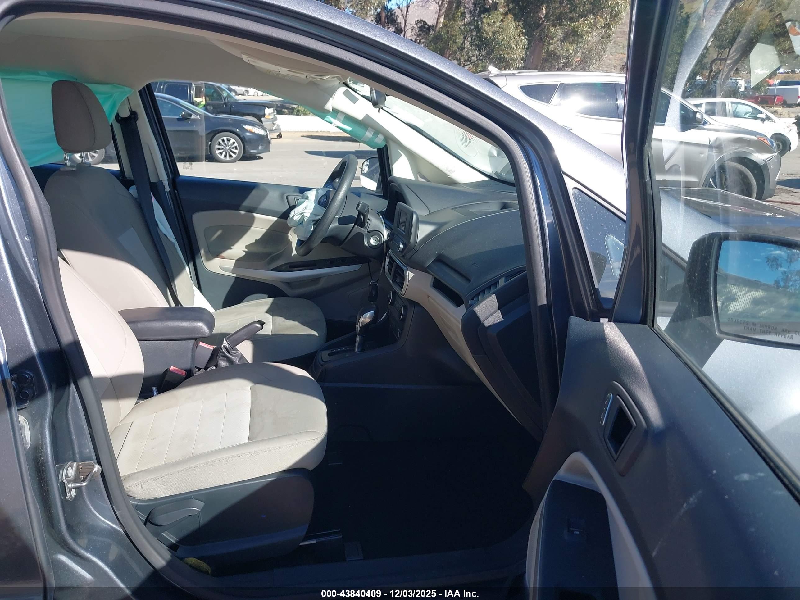 FORD ECOSPORT image 5