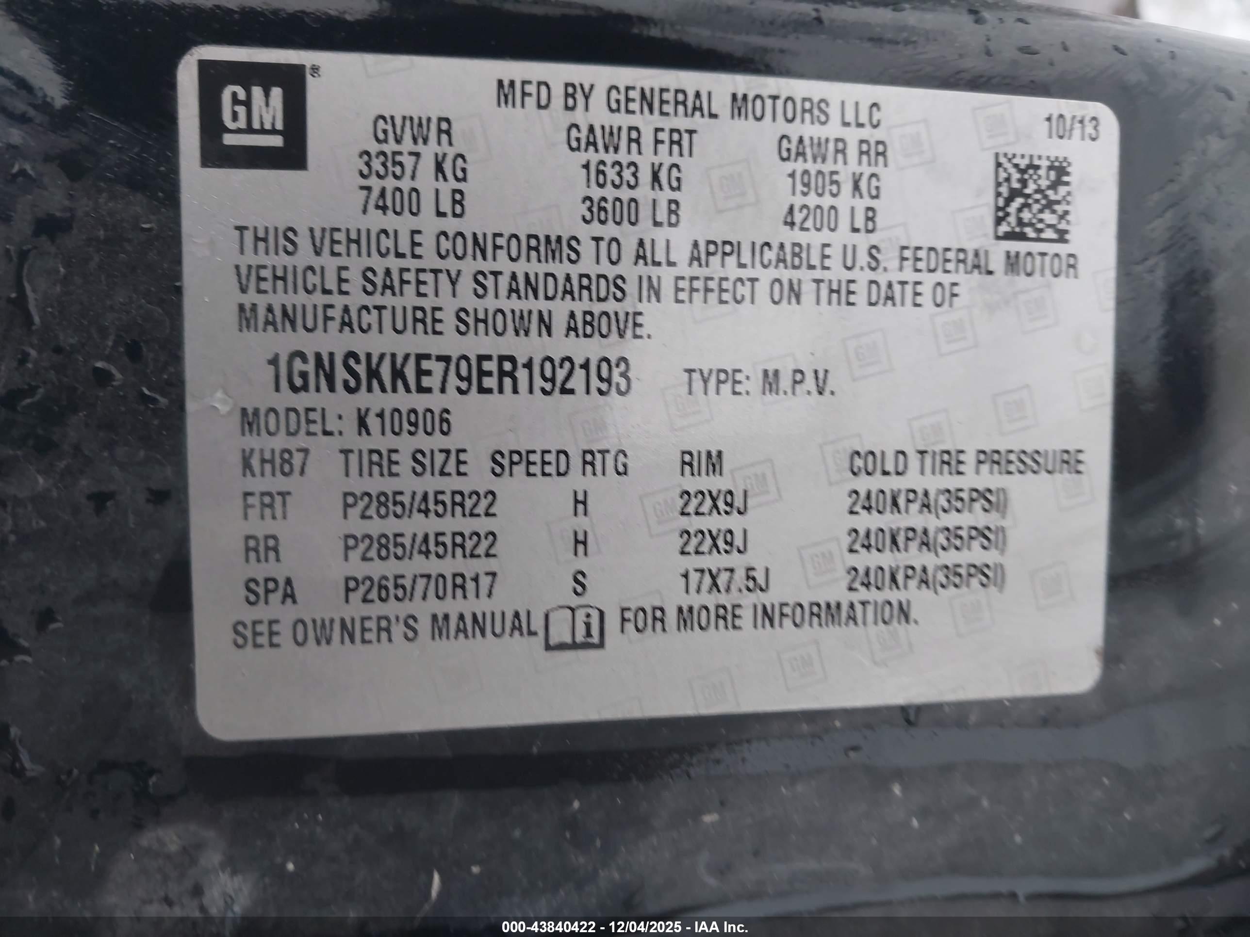 CHEVROLET SUBURBAN image 9