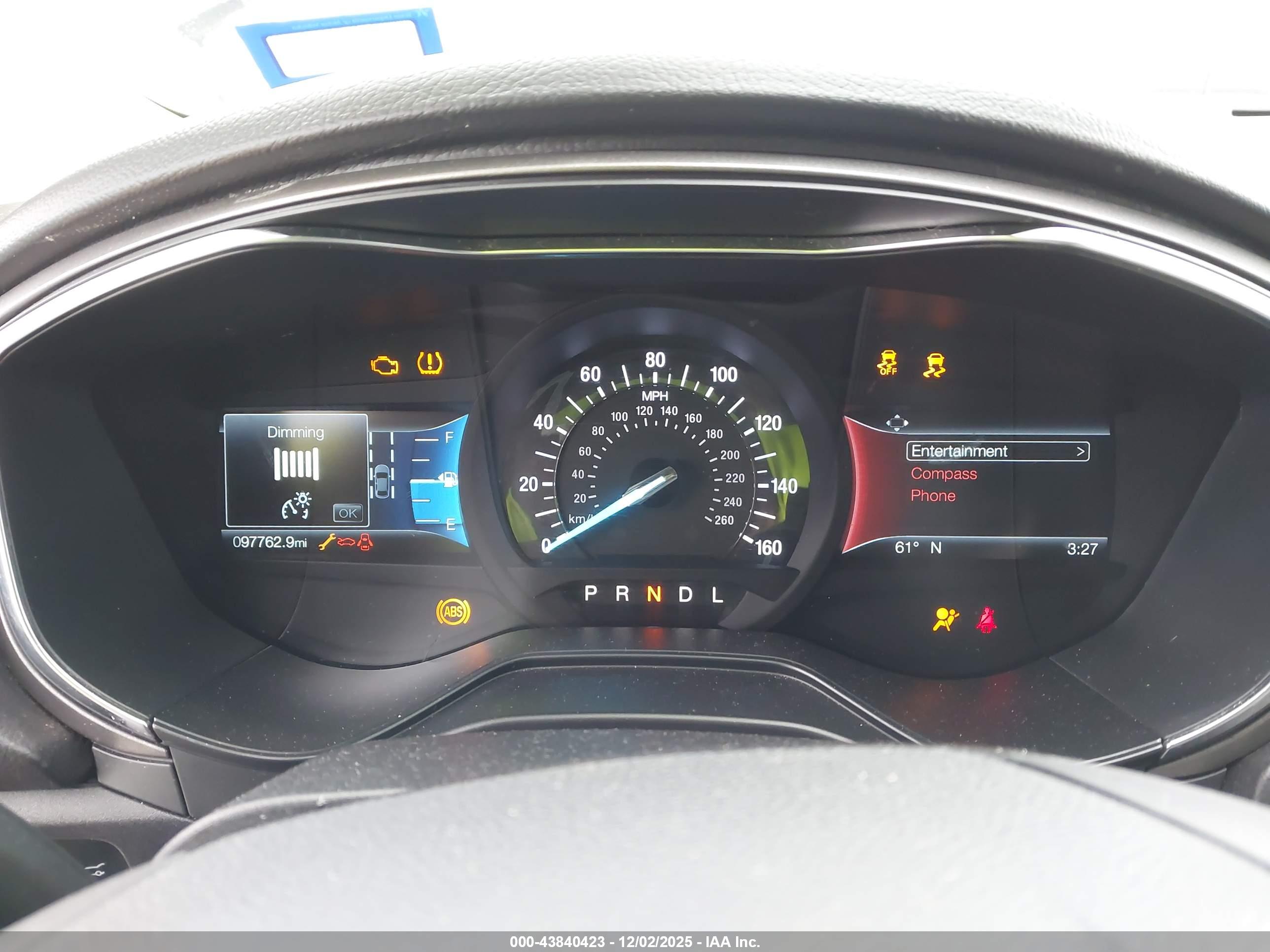FORD FUSION image 7